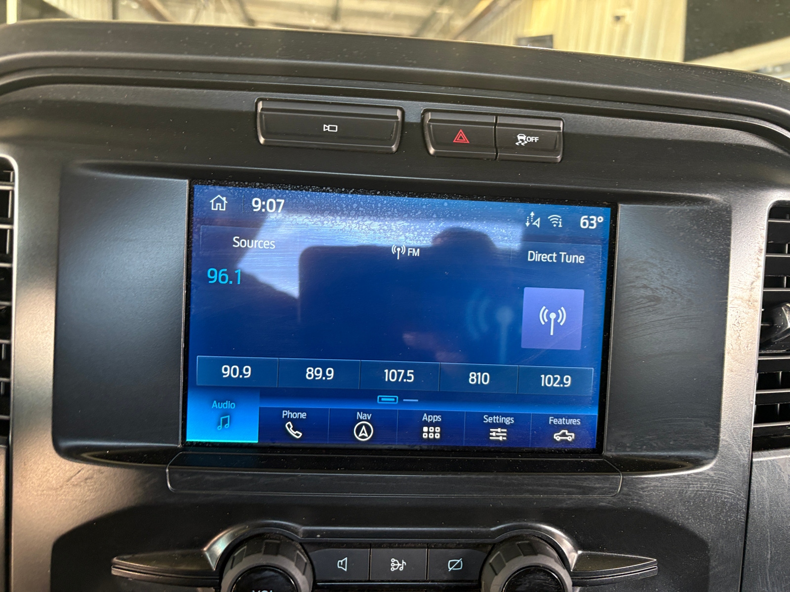 Thumbnail: 2022 Ford Econoline - 4