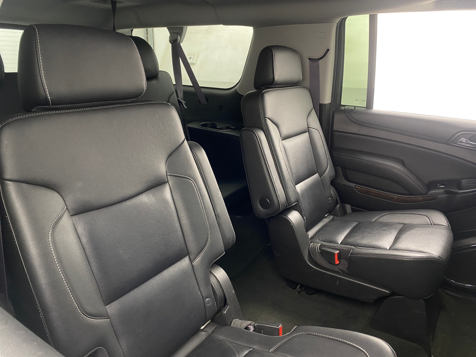 Thumbnail: 2016 Chevrolet Suburban - 5