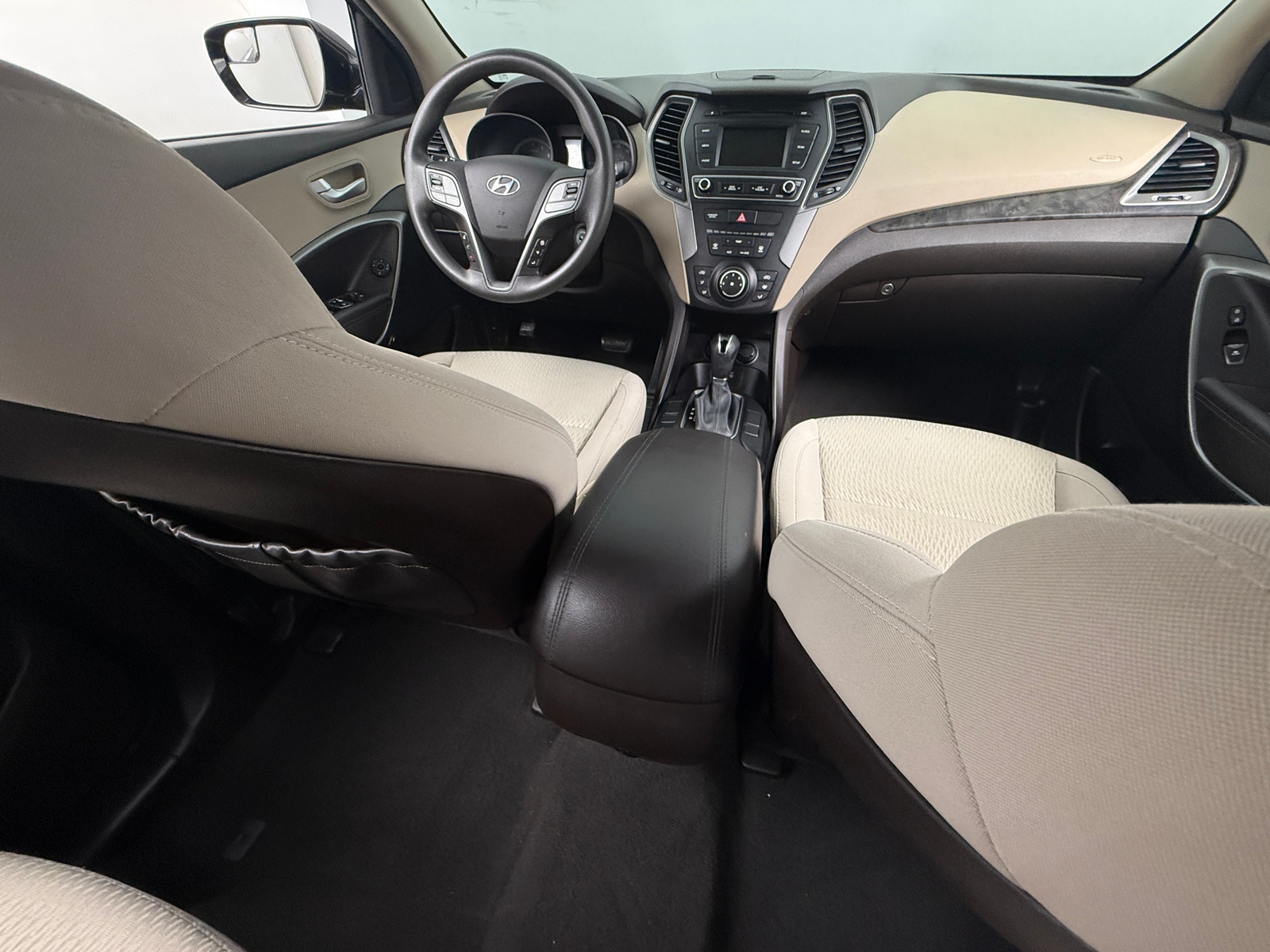 Thumbnail: 2017 Hyundai Santa Fe - 3