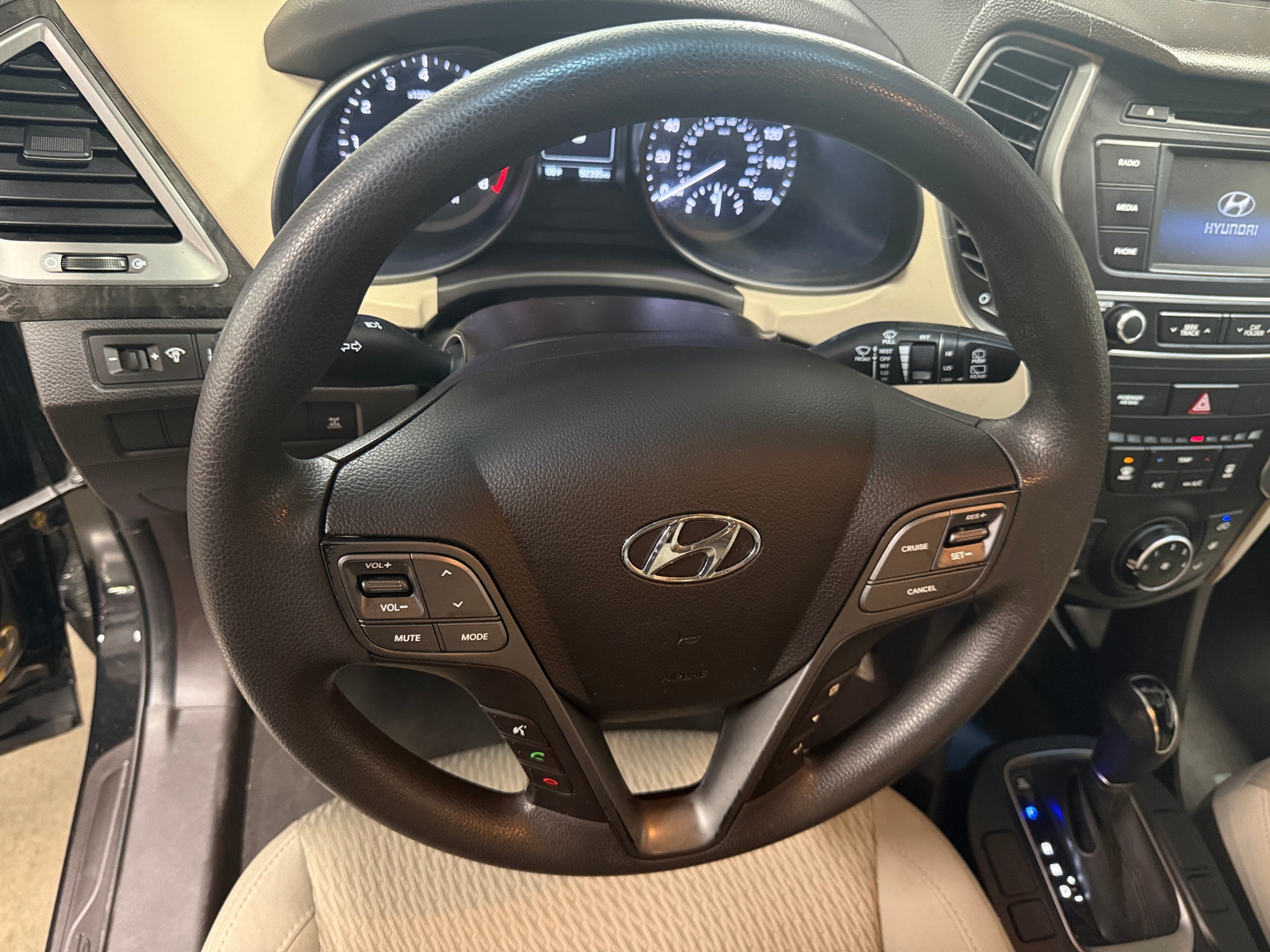 Thumbnail: 2017 Hyundai Santa Fe - 5