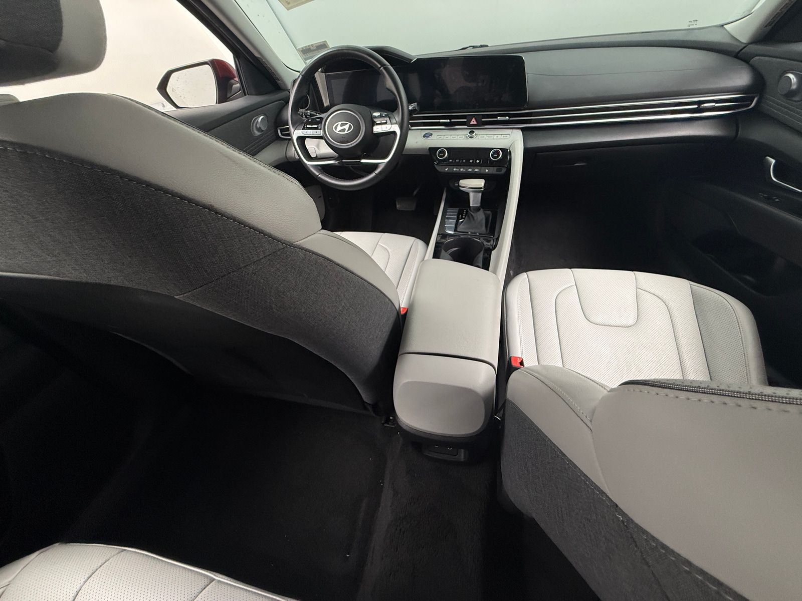 Thumbnail: 2024 Hyundai Elantra - 2