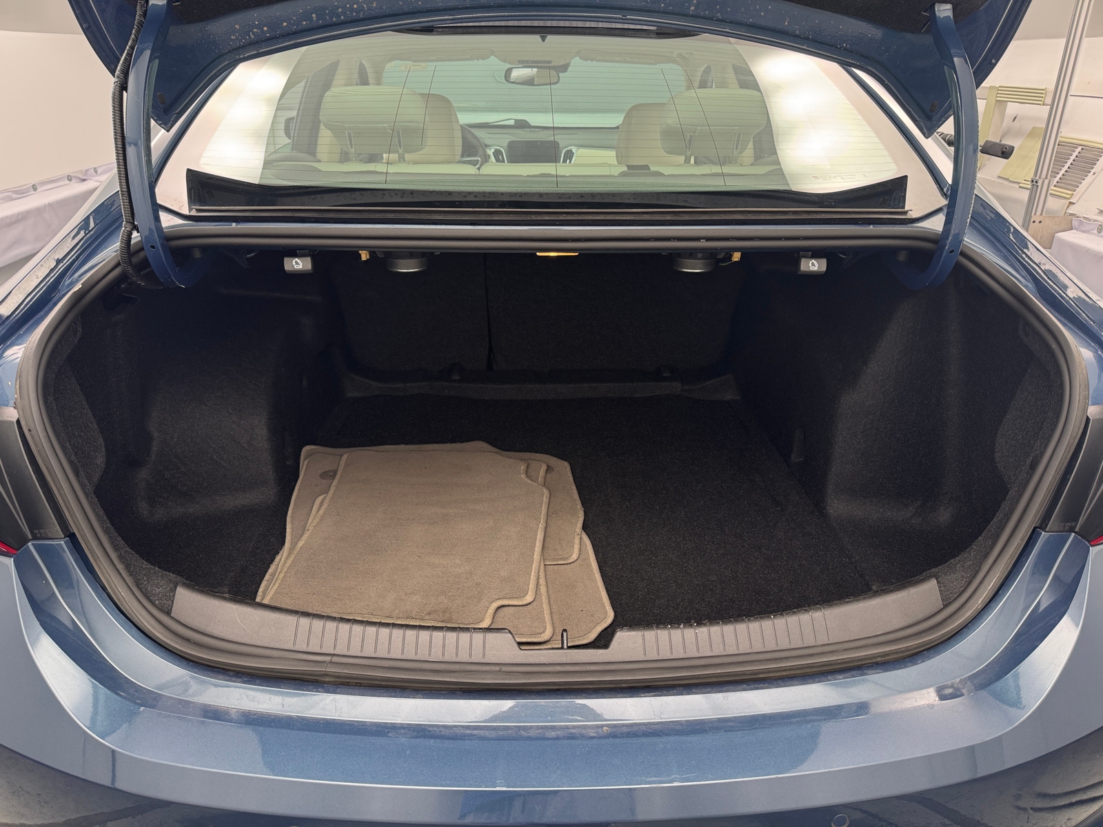 Thumbnail: 2024 Chevrolet Malibu - 6