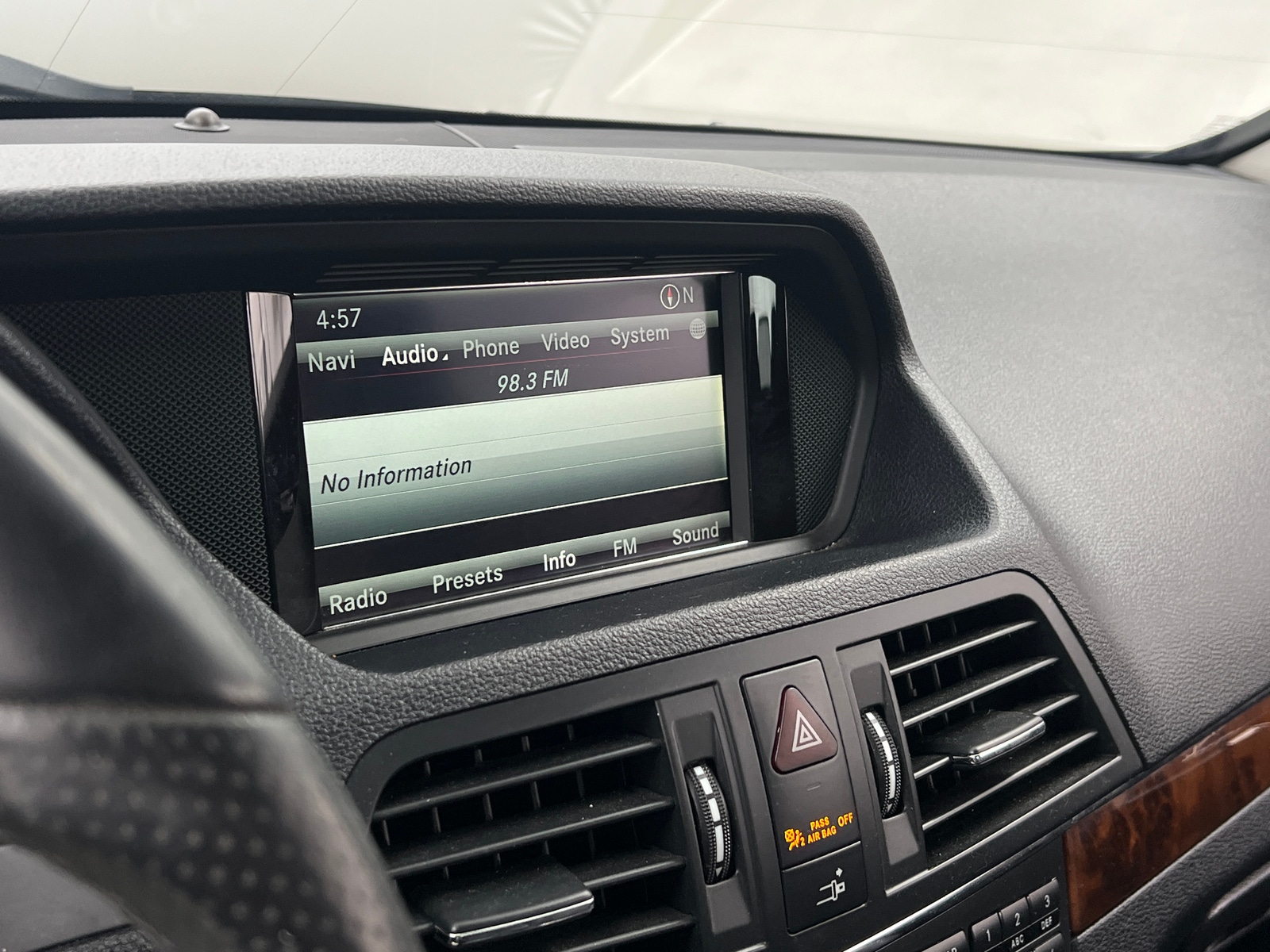 Thumbnail: 2013 Mercedes-Benz E-Class - 3