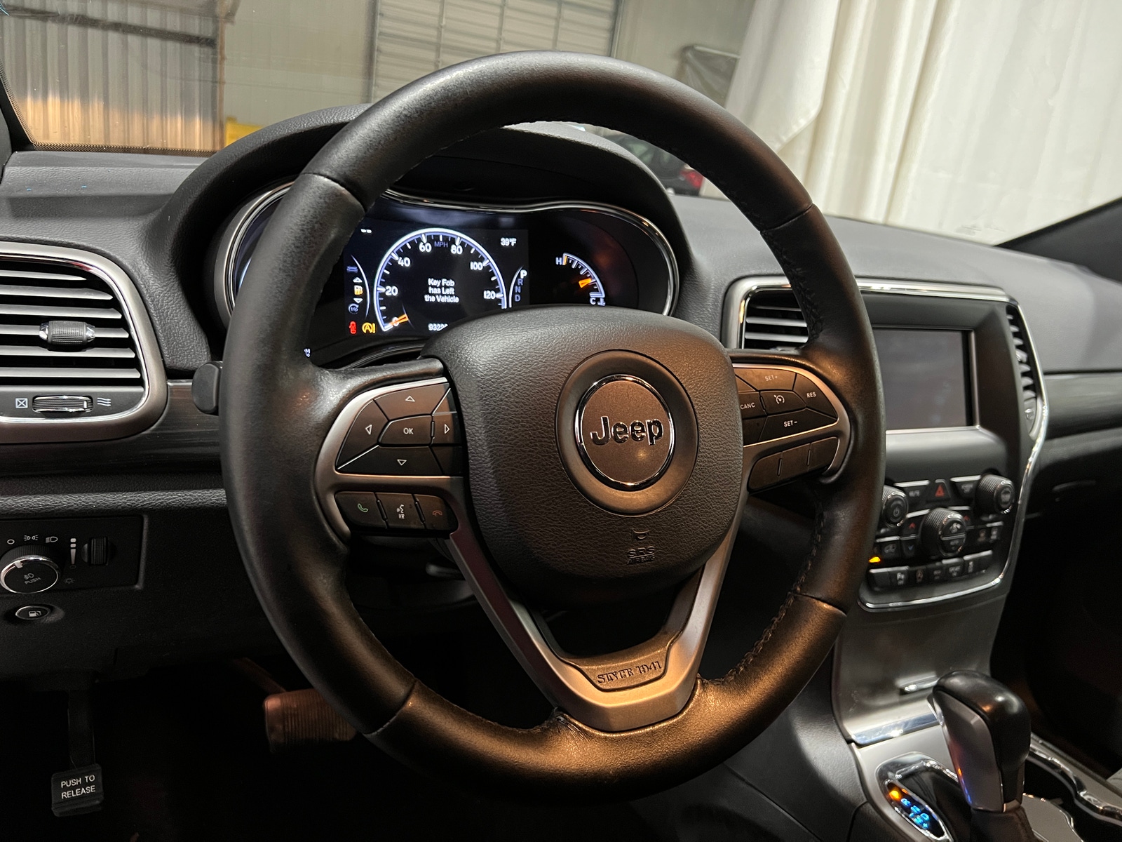 Thumbnail: 2020 Jeep Grand Cherokee - 5