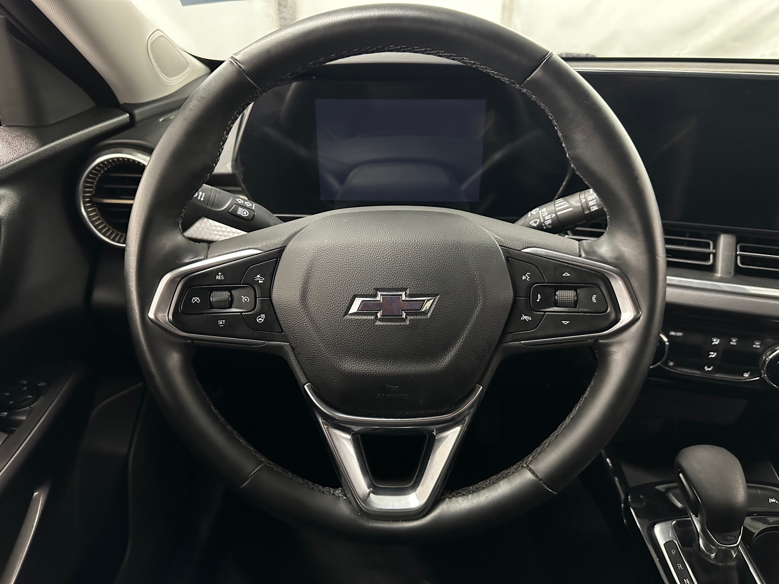 Thumbnail: 2025 Chevrolet Trax - 4