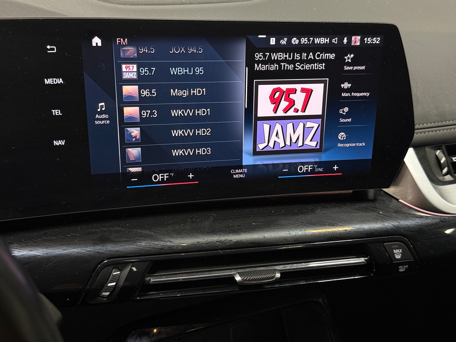 Thumbnail: 2023 BMW X1 - 3