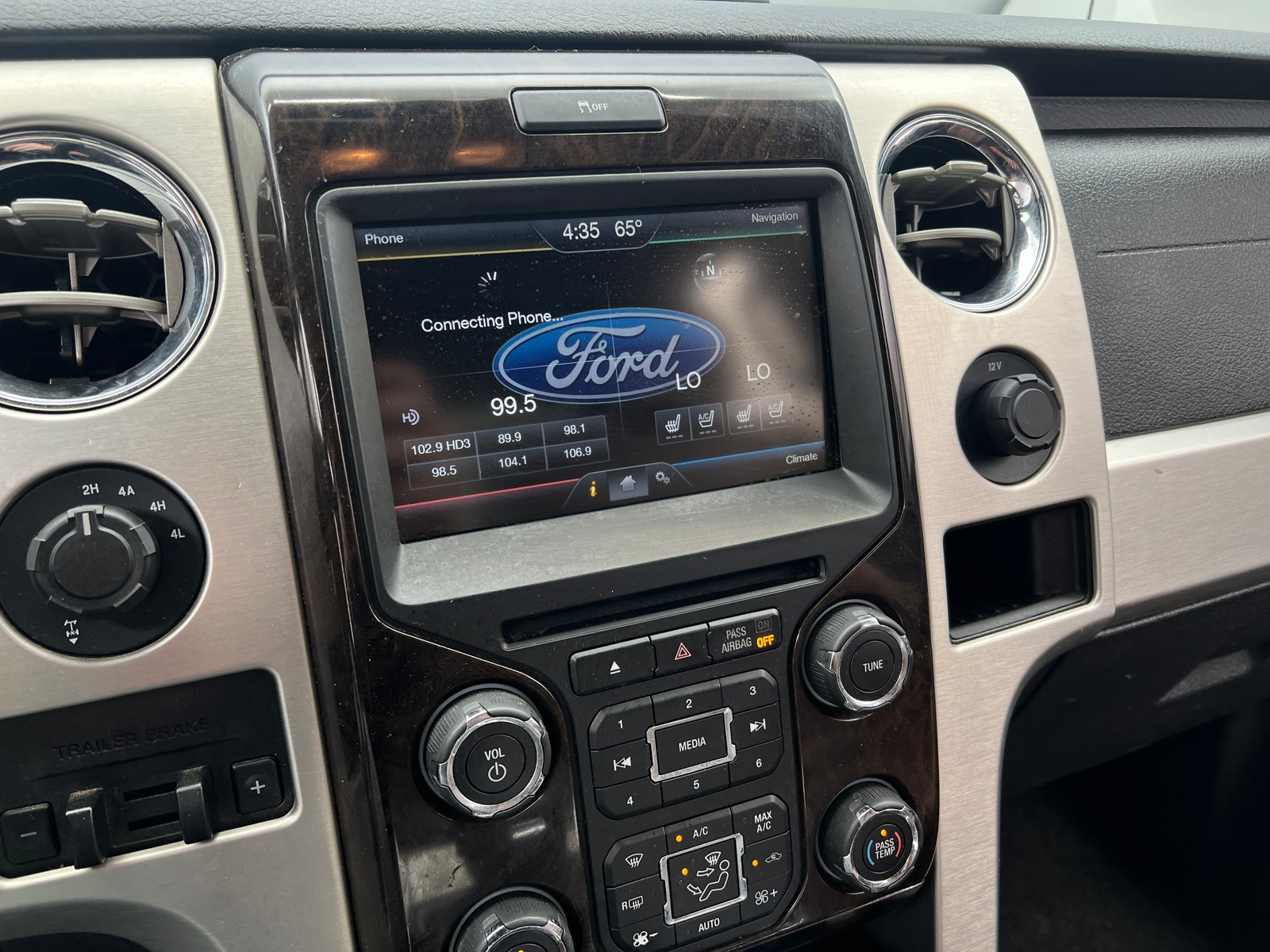 Thumbnail: 2014 Ford Econoline - 3