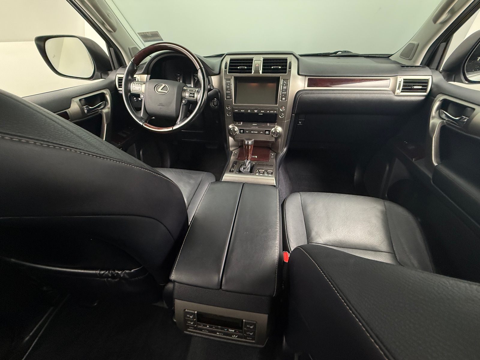 Thumbnail: 2018 Lexus GX - 2