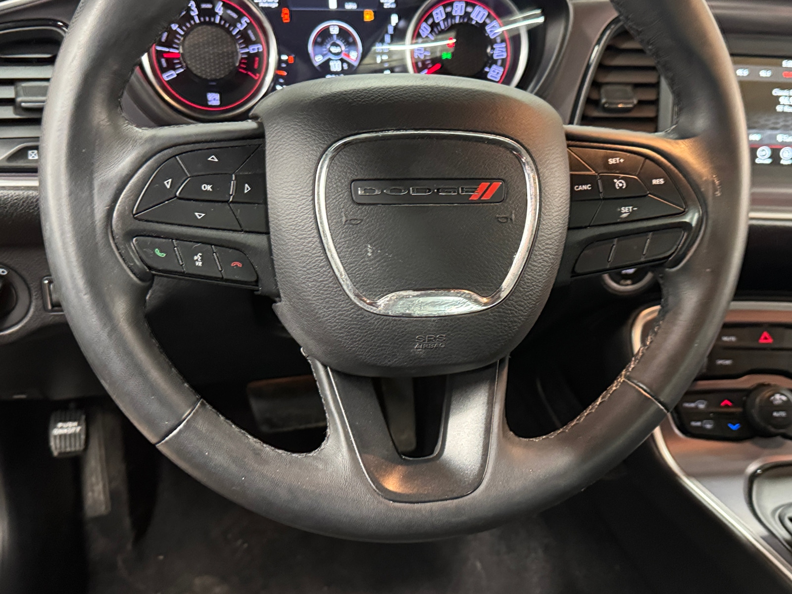 Thumbnail: 2019 Dodge Challenger - 4