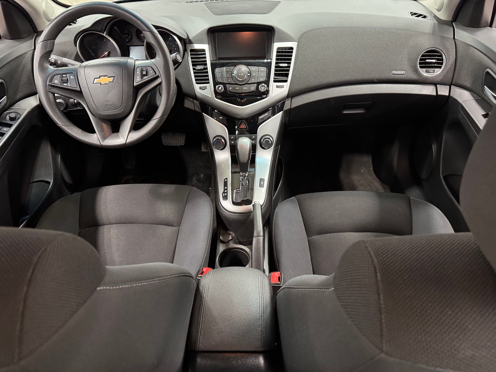 Thumbnail: 2016 Chevrolet Cruze - 3