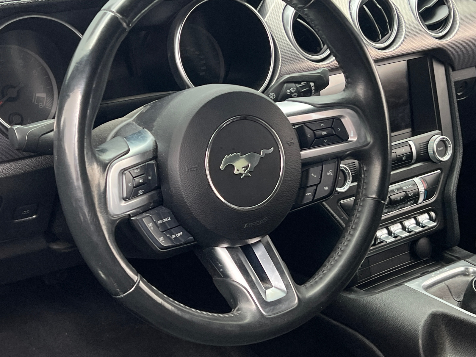 Thumbnail: 2020 Ford Mustang - 4