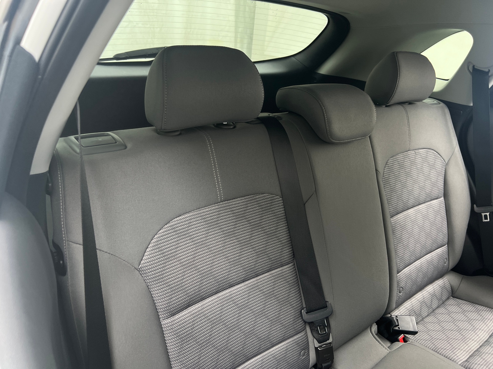 Thumbnail: 2022 Kia Niro - 6