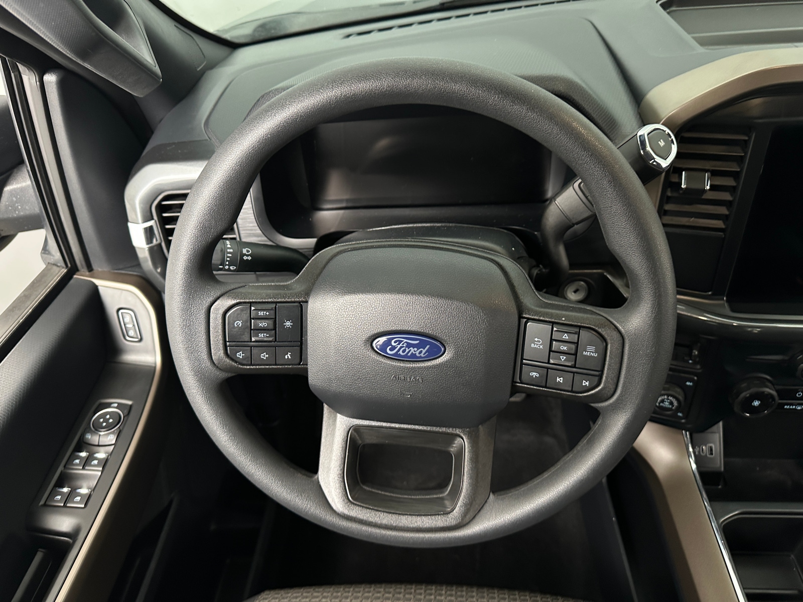 Thumbnail: 2025 Ford Econoline - 5