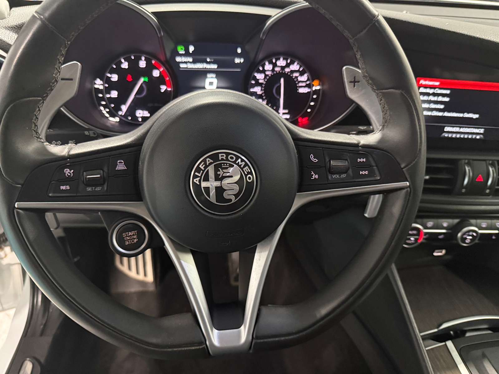 Thumbnail: 2017 Alfa Romeo Giulia - 5