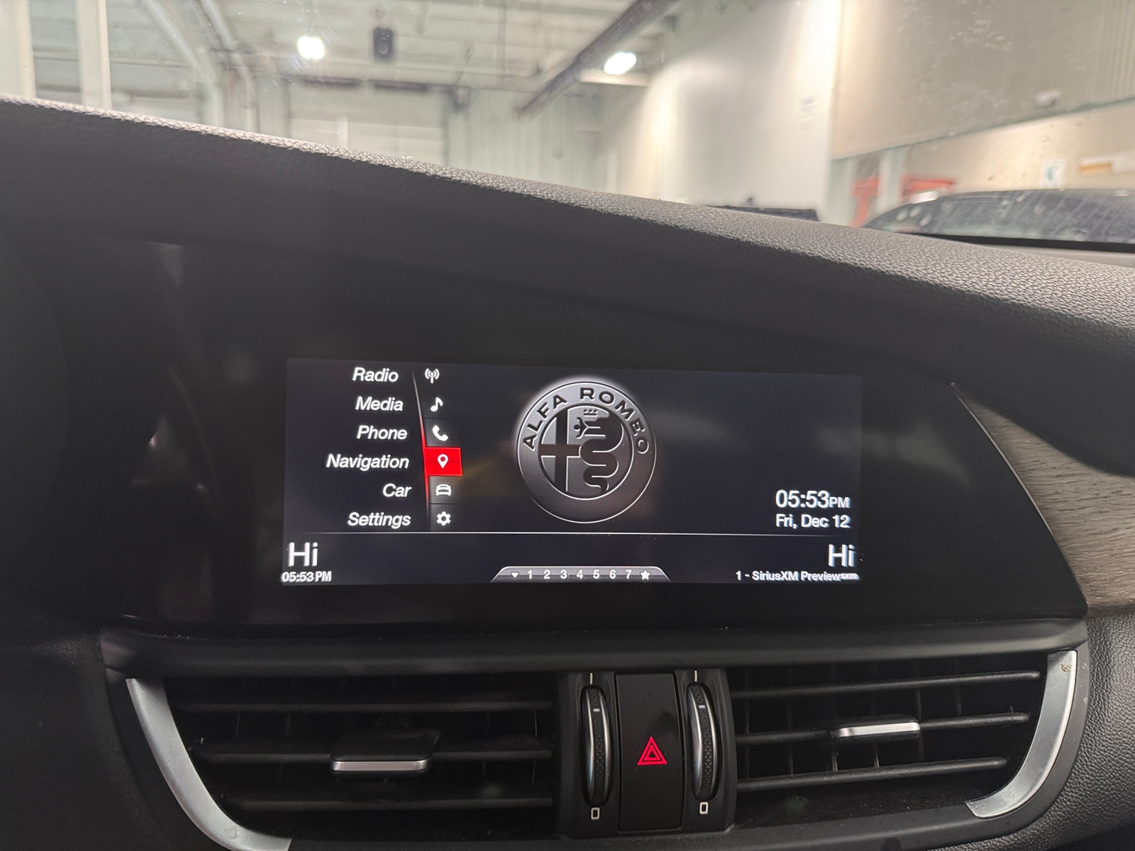 Thumbnail: 2017 Alfa Romeo Giulia - 4