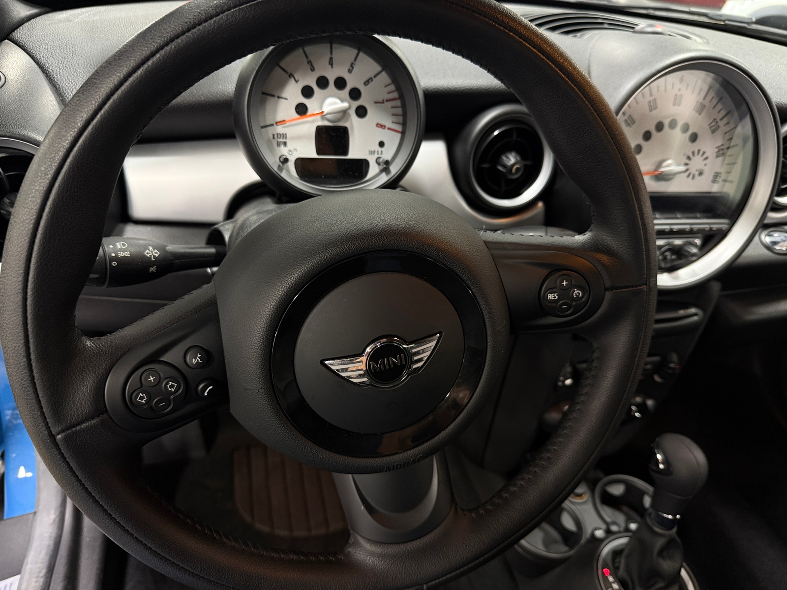 Thumbnail: 2013 MINI Cooper Coupe - 4