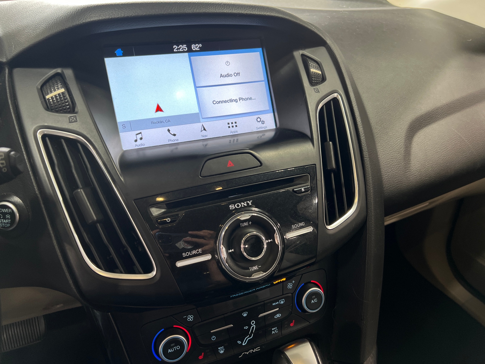 Thumbnail: 2017 Ford Focus - 4