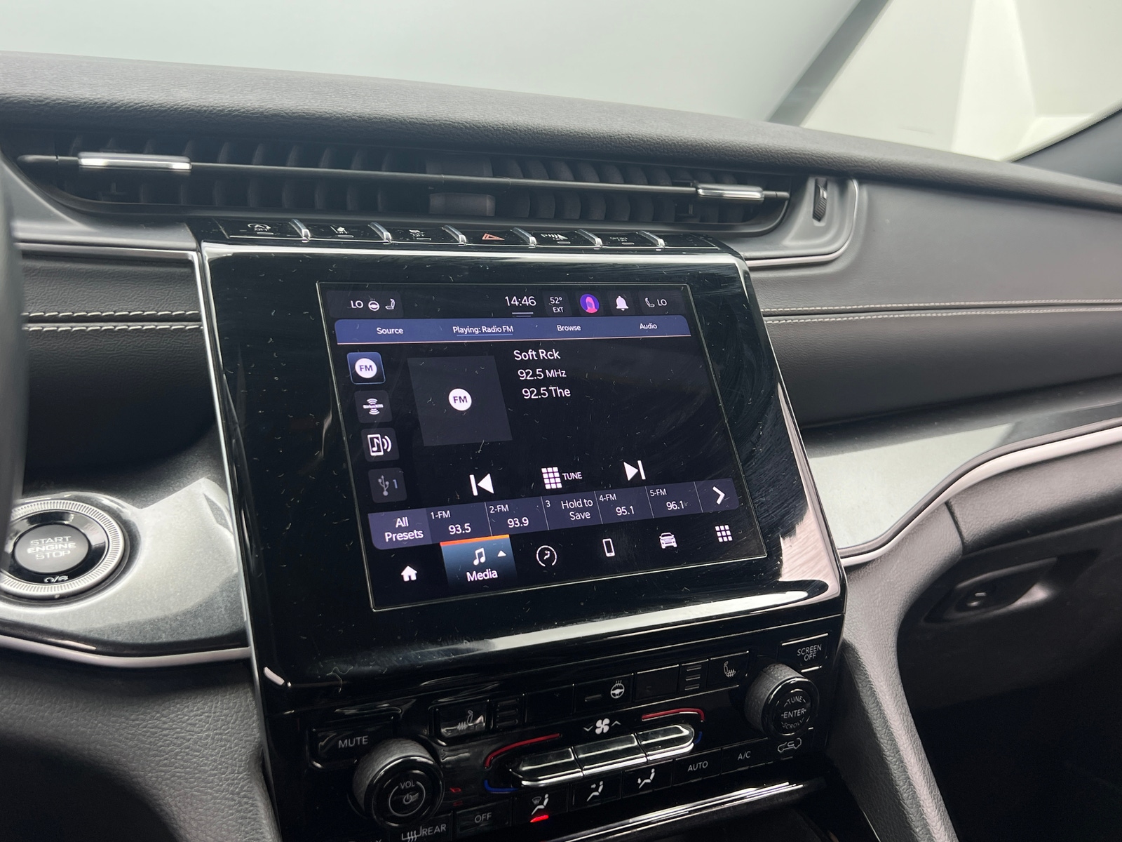 Thumbnail: 2022 Jeep Grand Cherokee L - 3