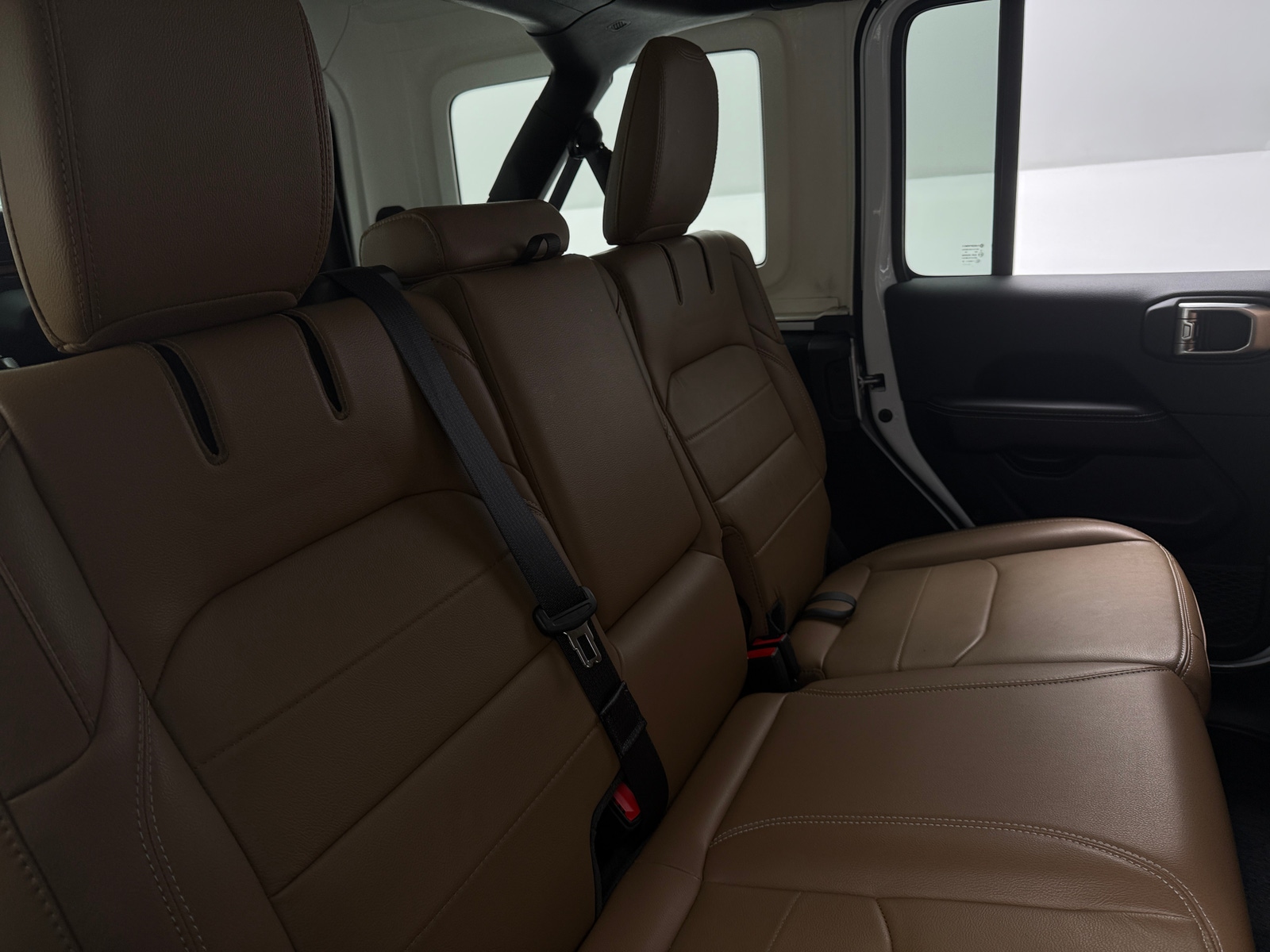 Thumbnail: 2022 Jeep Wrangler - 6