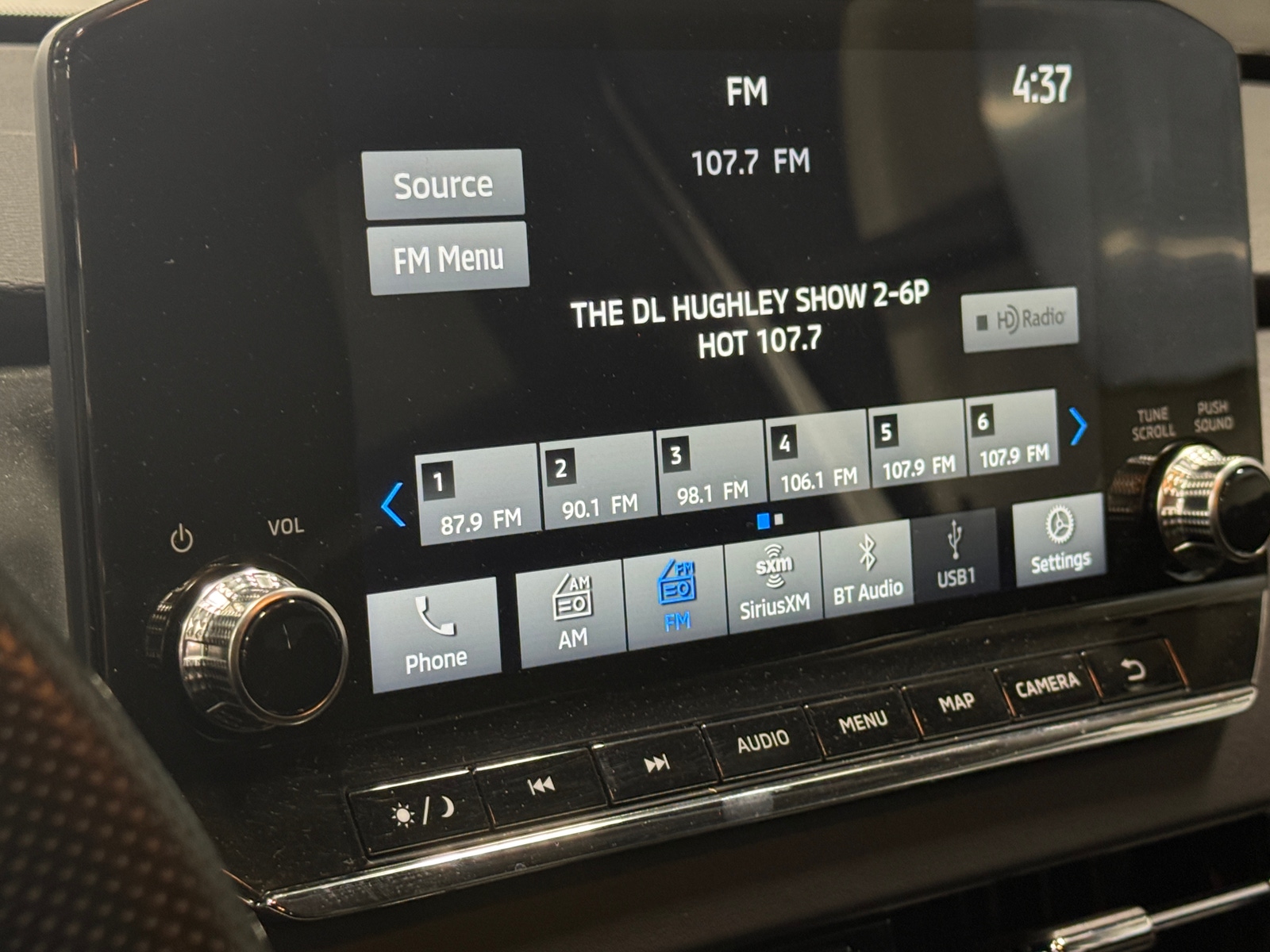 Thumbnail: 2024 Mitsubishi Outlander - 3