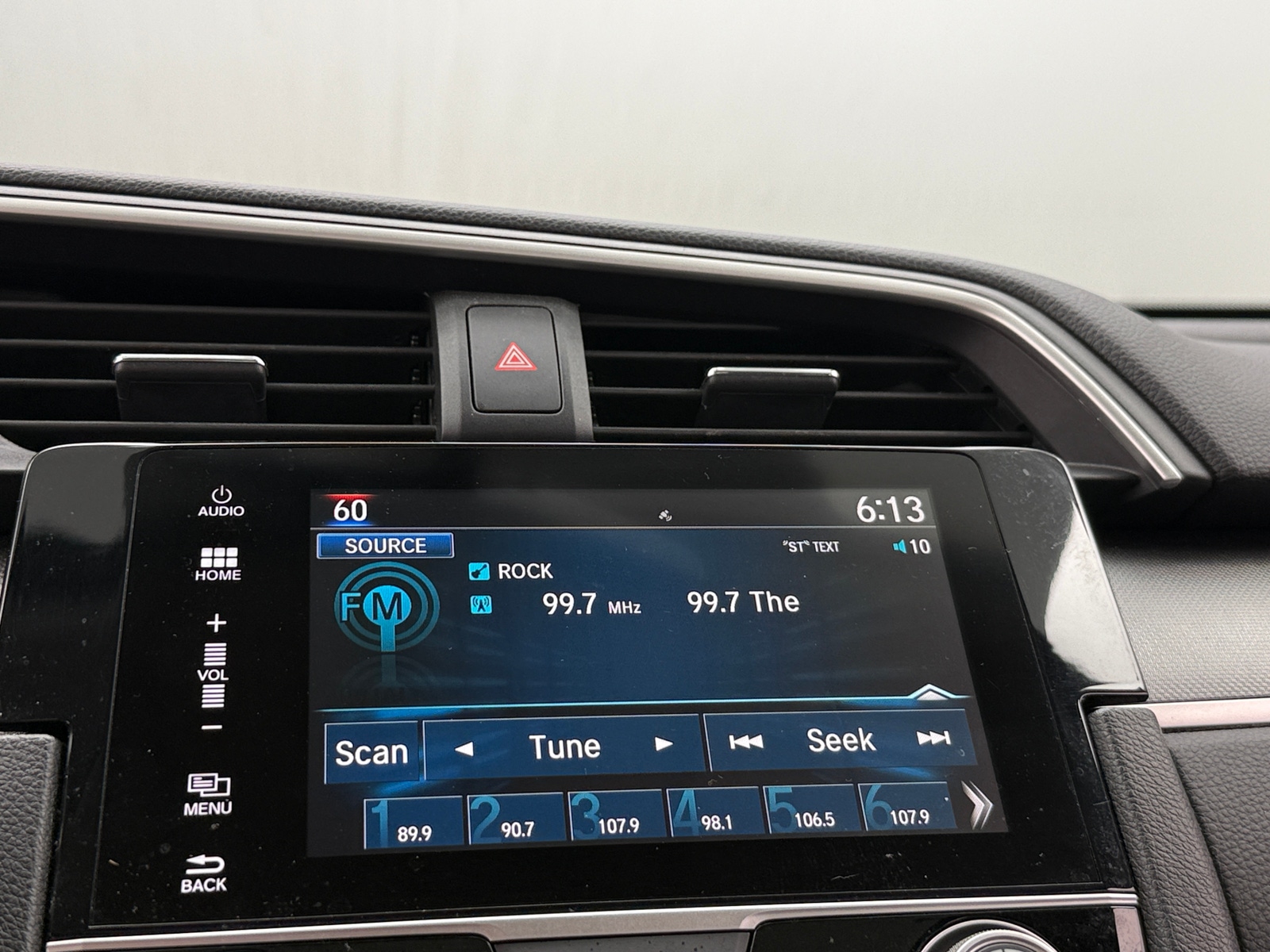 Thumbnail: 2016 Honda Civic - 4