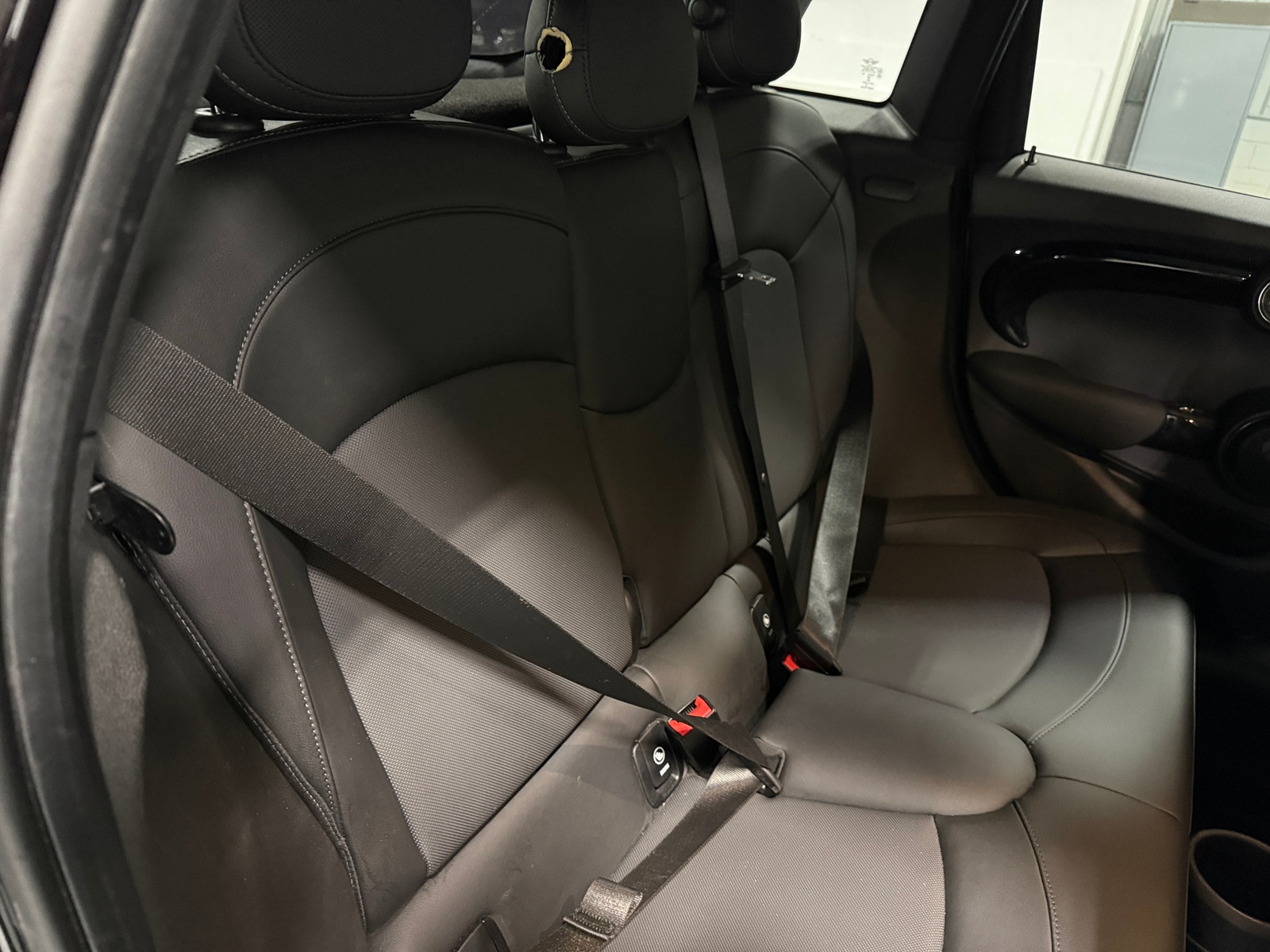 Thumbnail: 2021 MINI Cooper Hardtop - 5