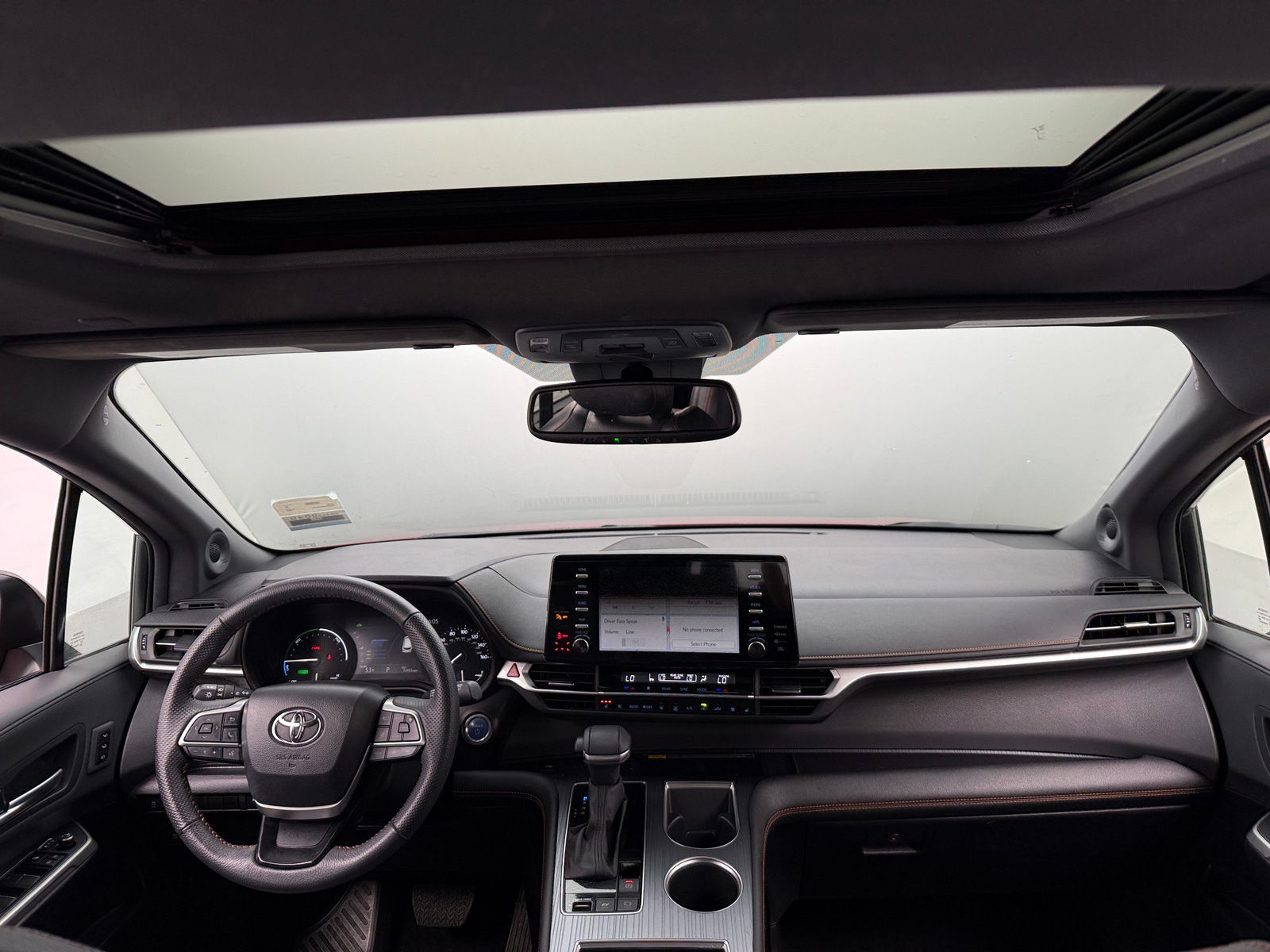 Thumbnail: 2024 Toyota Sienna - 3