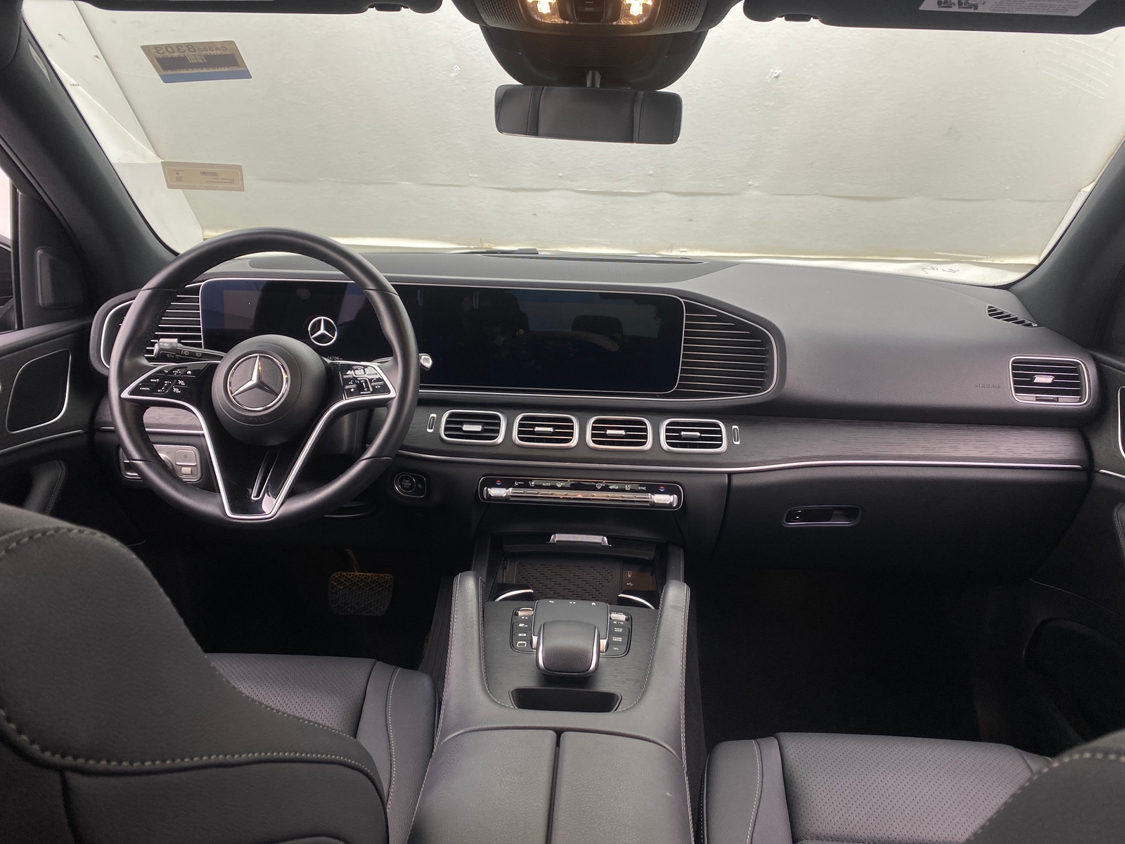 Thumbnail: 2025 Mercedes-Benz GLE - 2