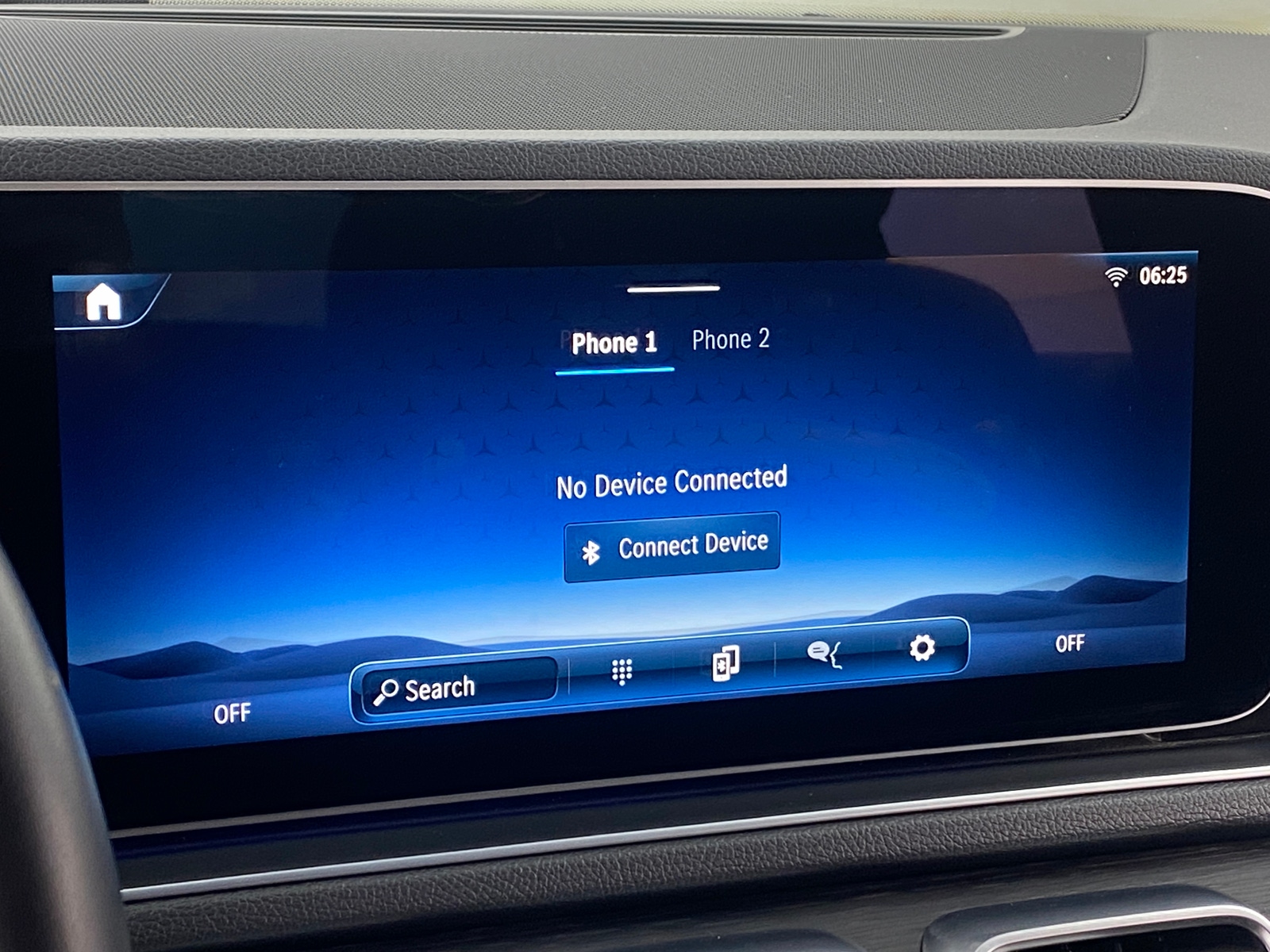 Thumbnail: 2025 Mercedes-Benz GLE - 3