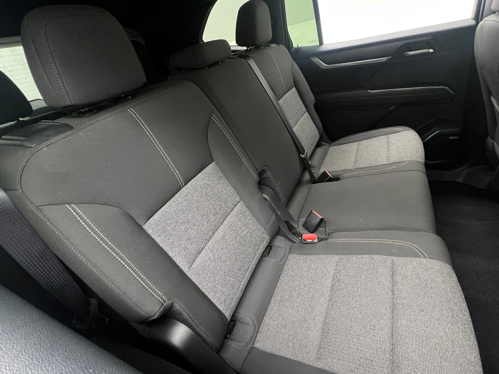 Thumbnail: 2025 GMC Acadia - 6