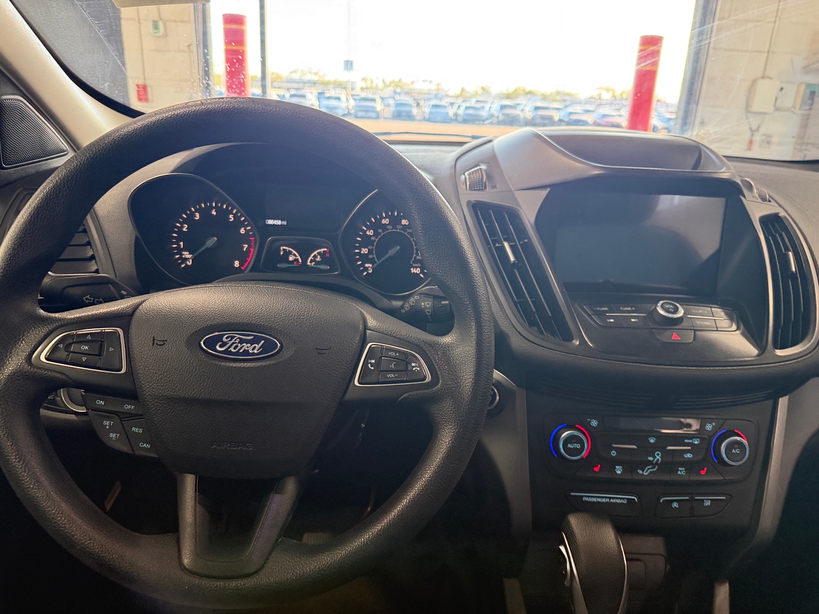 Thumbnail: 2019 Ford Escape - 3
