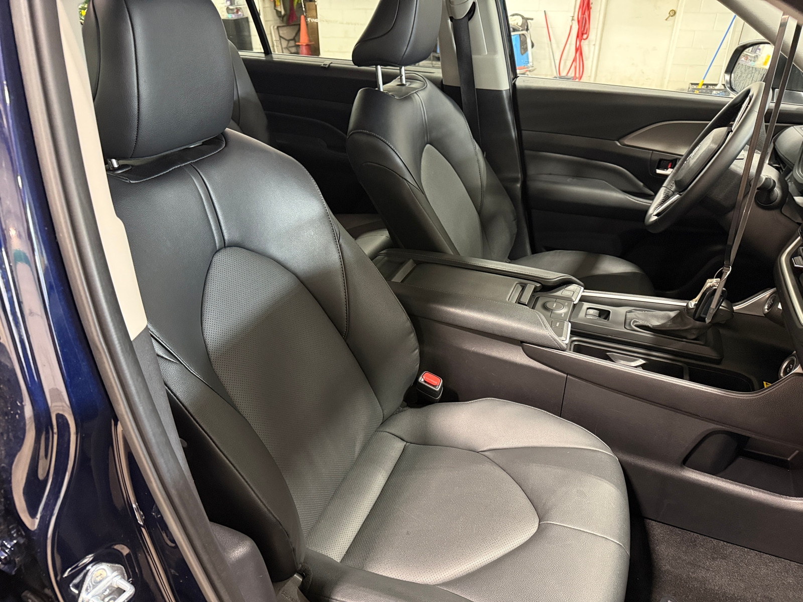 Thumbnail: 2025 Toyota Grand Highlander - 2