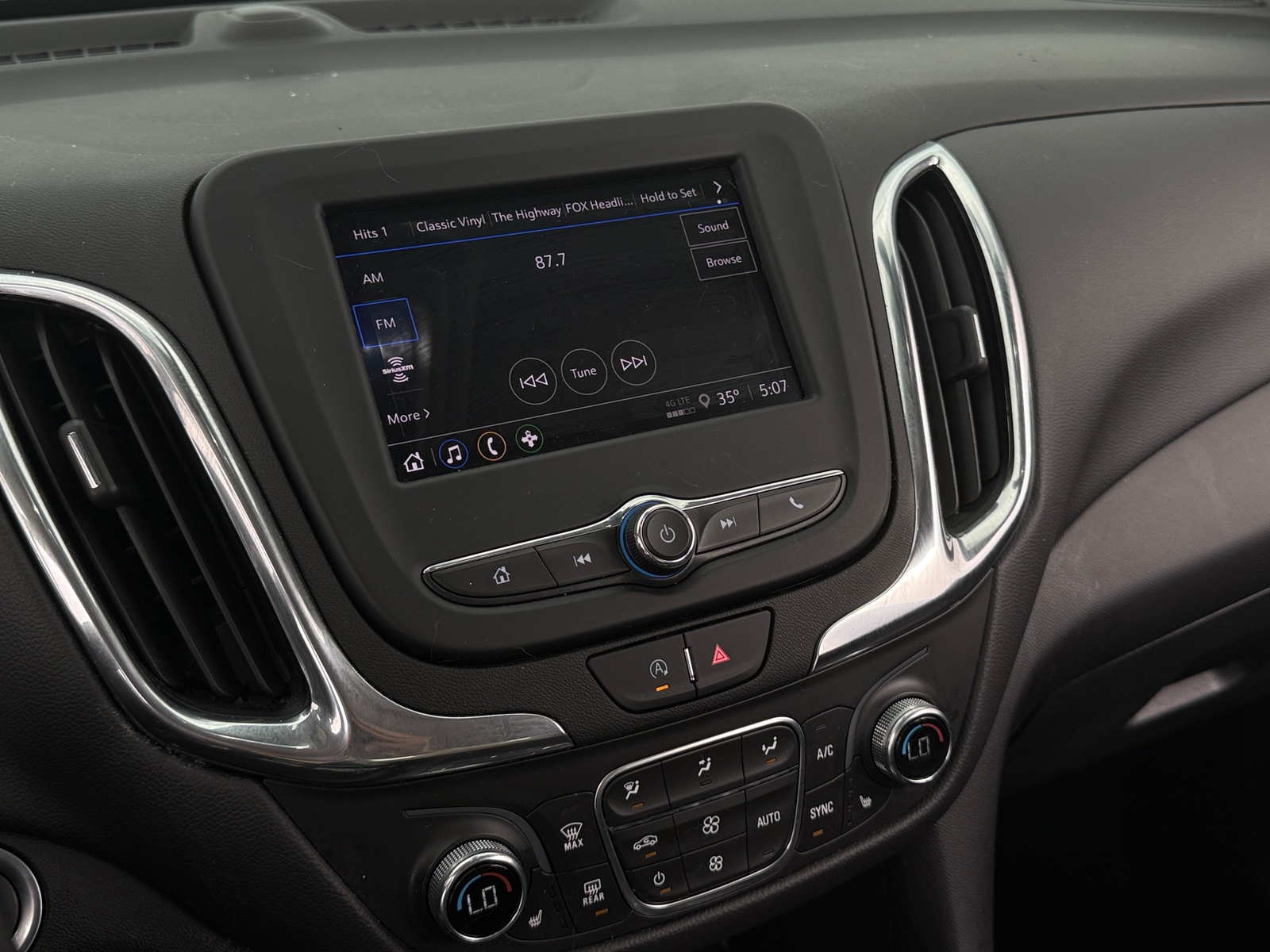 Thumbnail: 2024 Chevrolet Equinox - 4