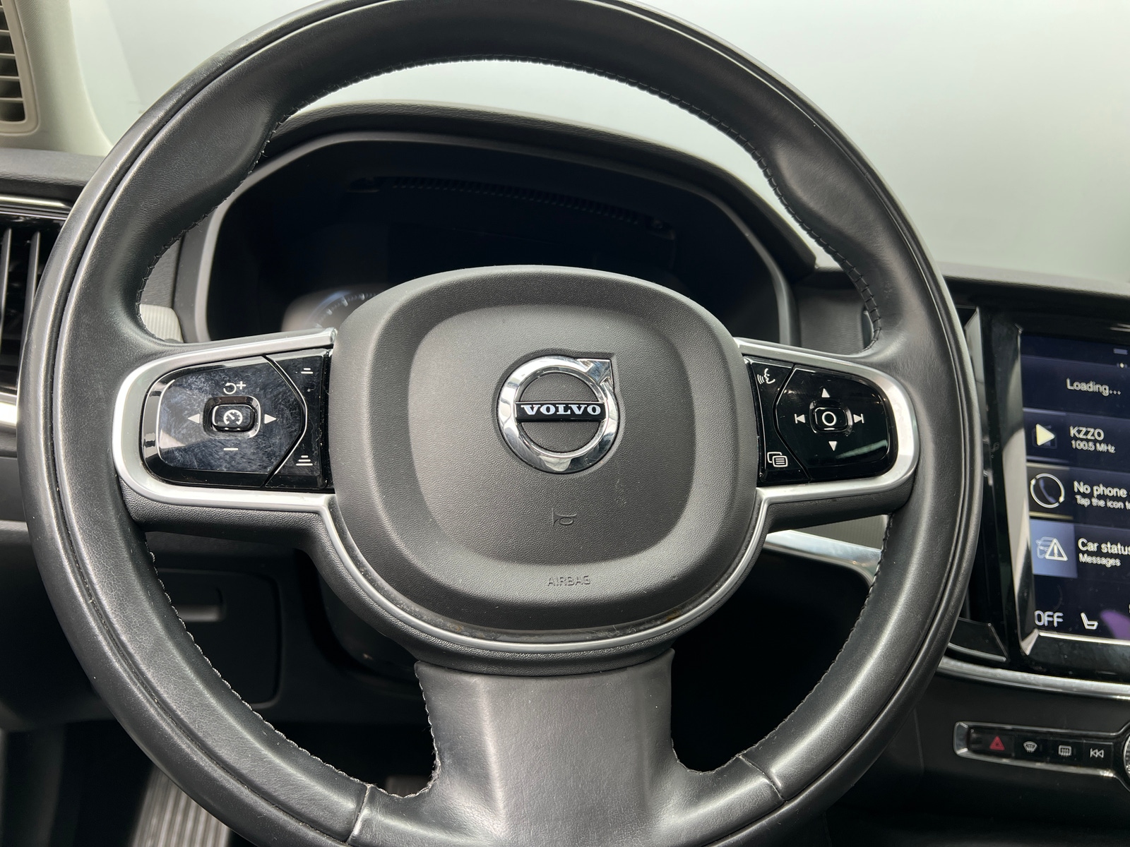 Thumbnail: 2018 Volvo V90 - 4