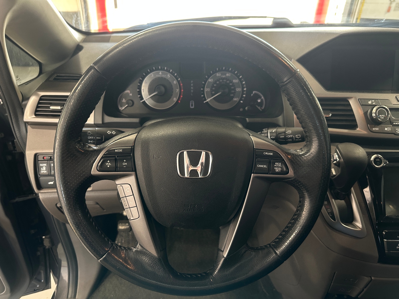 Thumbnail: 2015 Honda Odyssey - 4