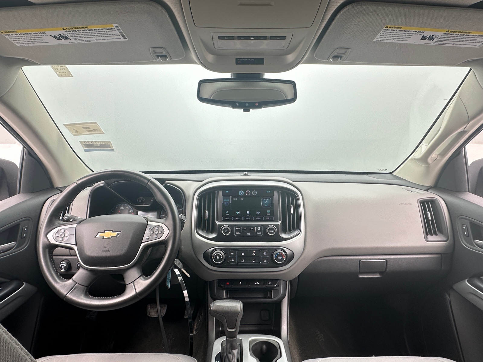 Thumbnail: 2015 Chevrolet Colorado - 3