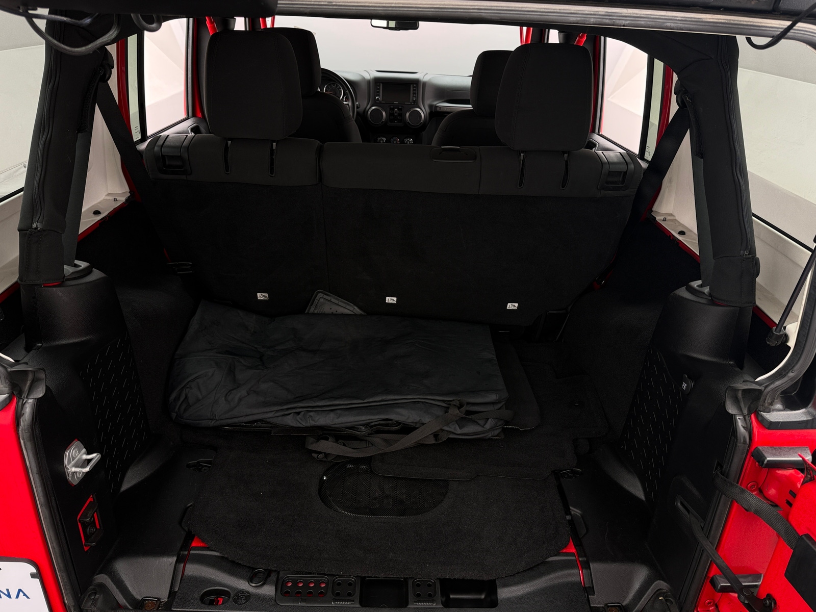 Thumbnail: 2015 Jeep Wrangler - 7