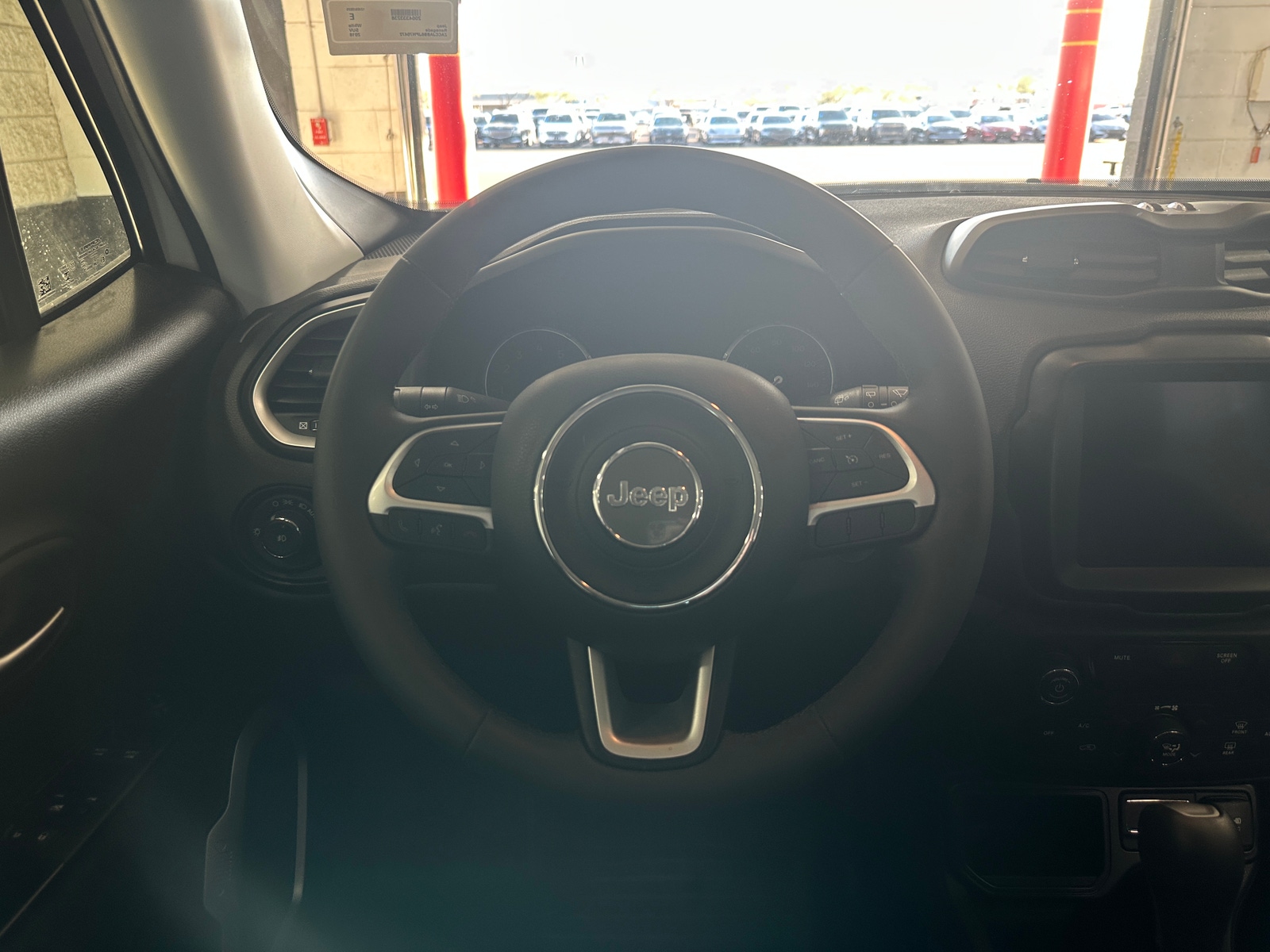 Thumbnail: 2018 Jeep Renegade - 5