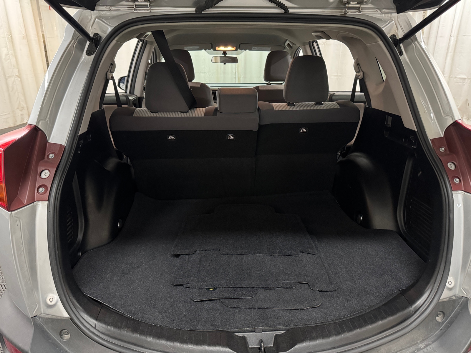 Thumbnail: 2015 Toyota RAV4 - 7