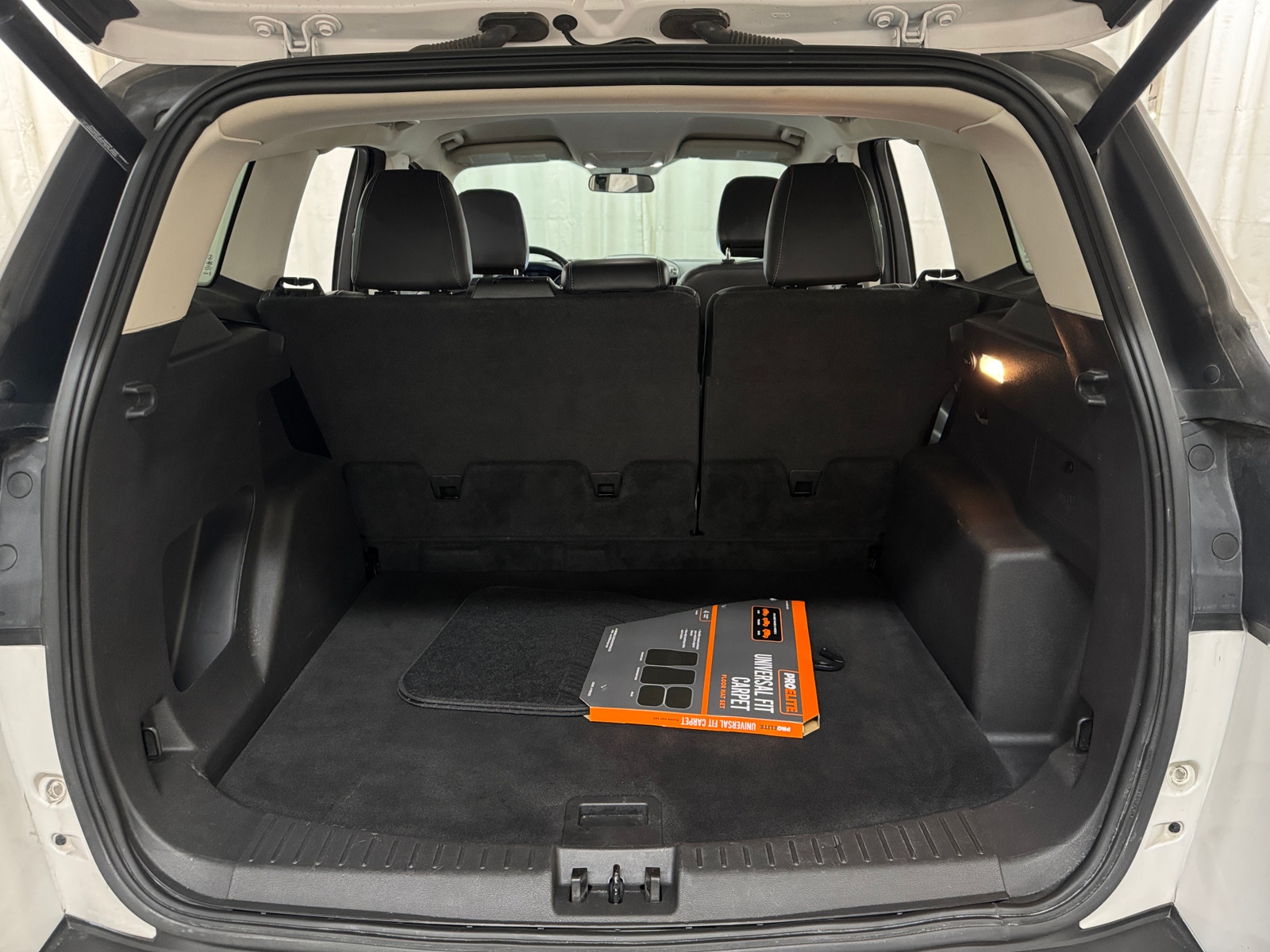 Thumbnail: 2019 Ford Escape - 6