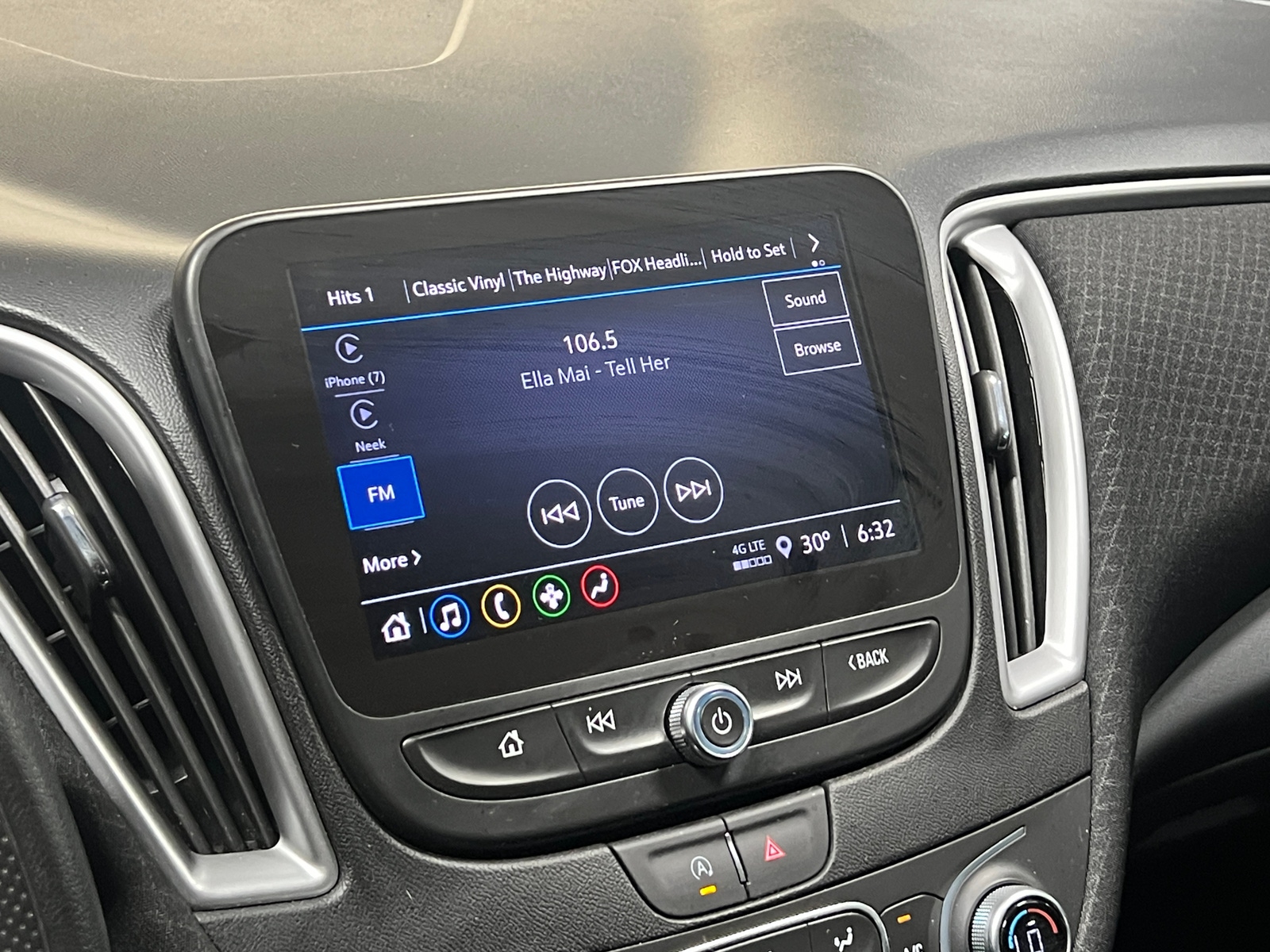 Thumbnail: 2024 Chevrolet Malibu - 4