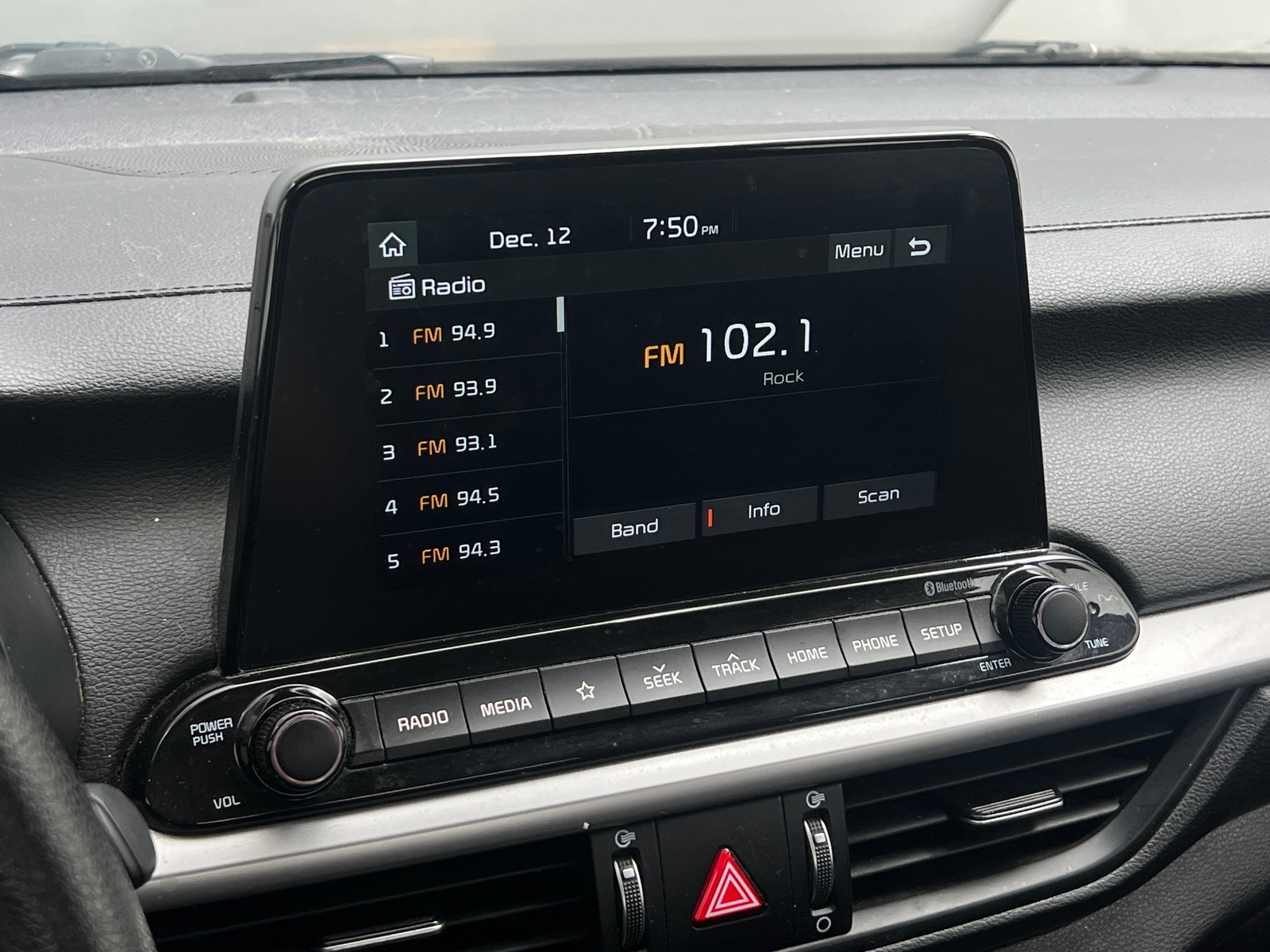 Thumbnail: 2021 Kia Forte - 4