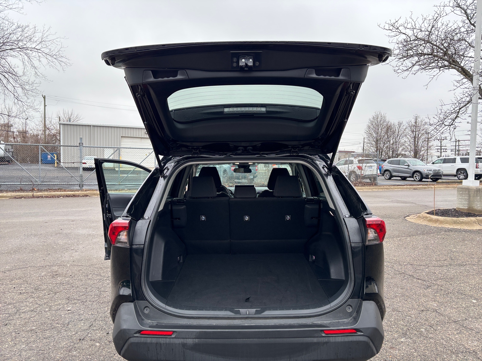 Thumbnail: 2025 Toyota RAV4 - 6