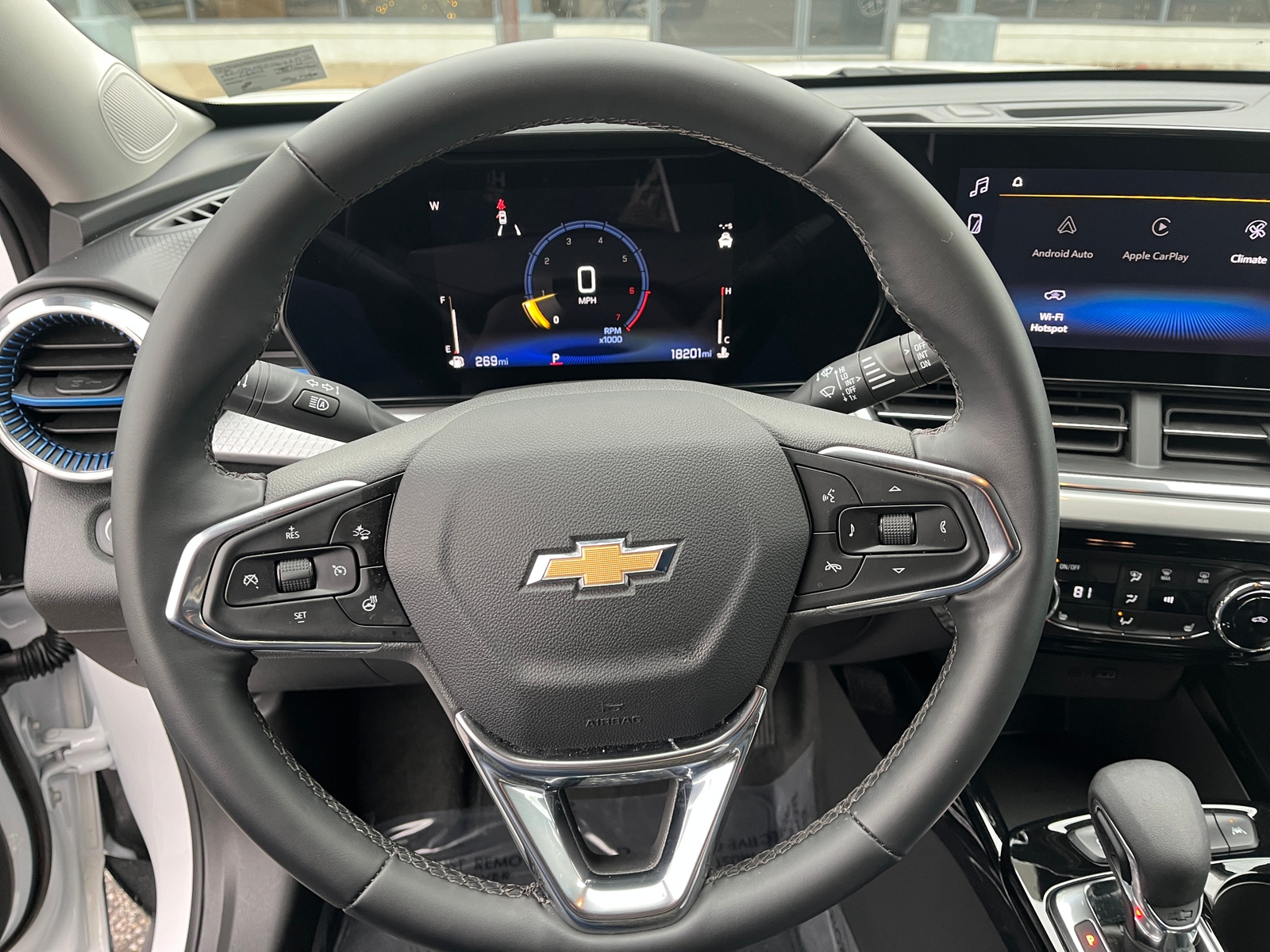 Thumbnail: 2025 Chevrolet Trax - 5