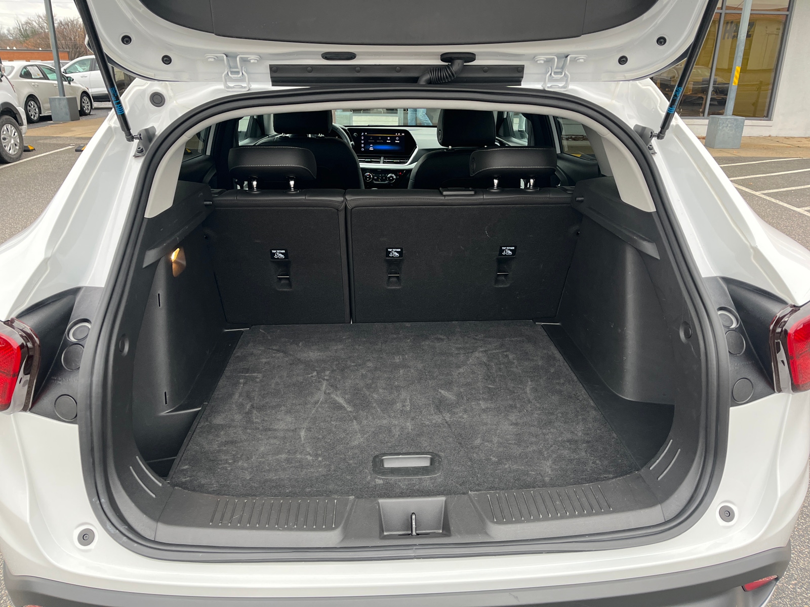 Thumbnail: 2025 Chevrolet Trax - 6