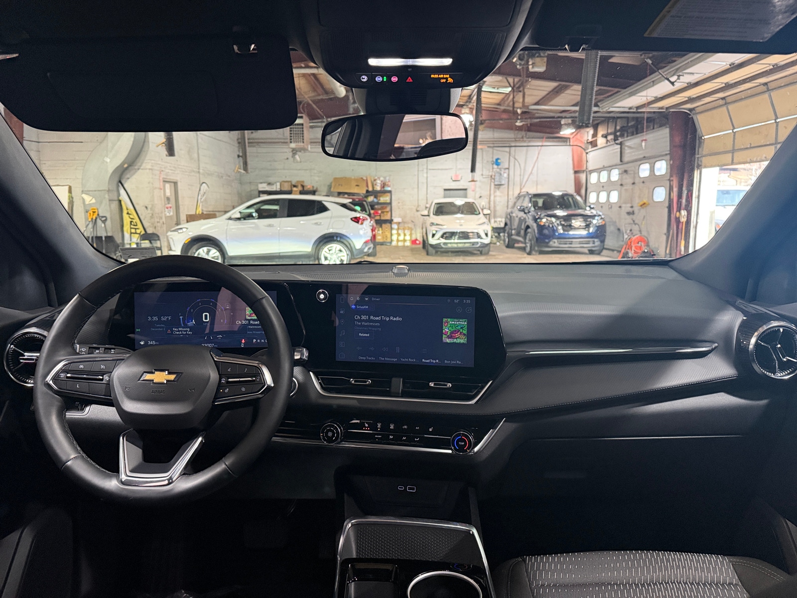 Thumbnail: 2025 Chevrolet Equinox - 3