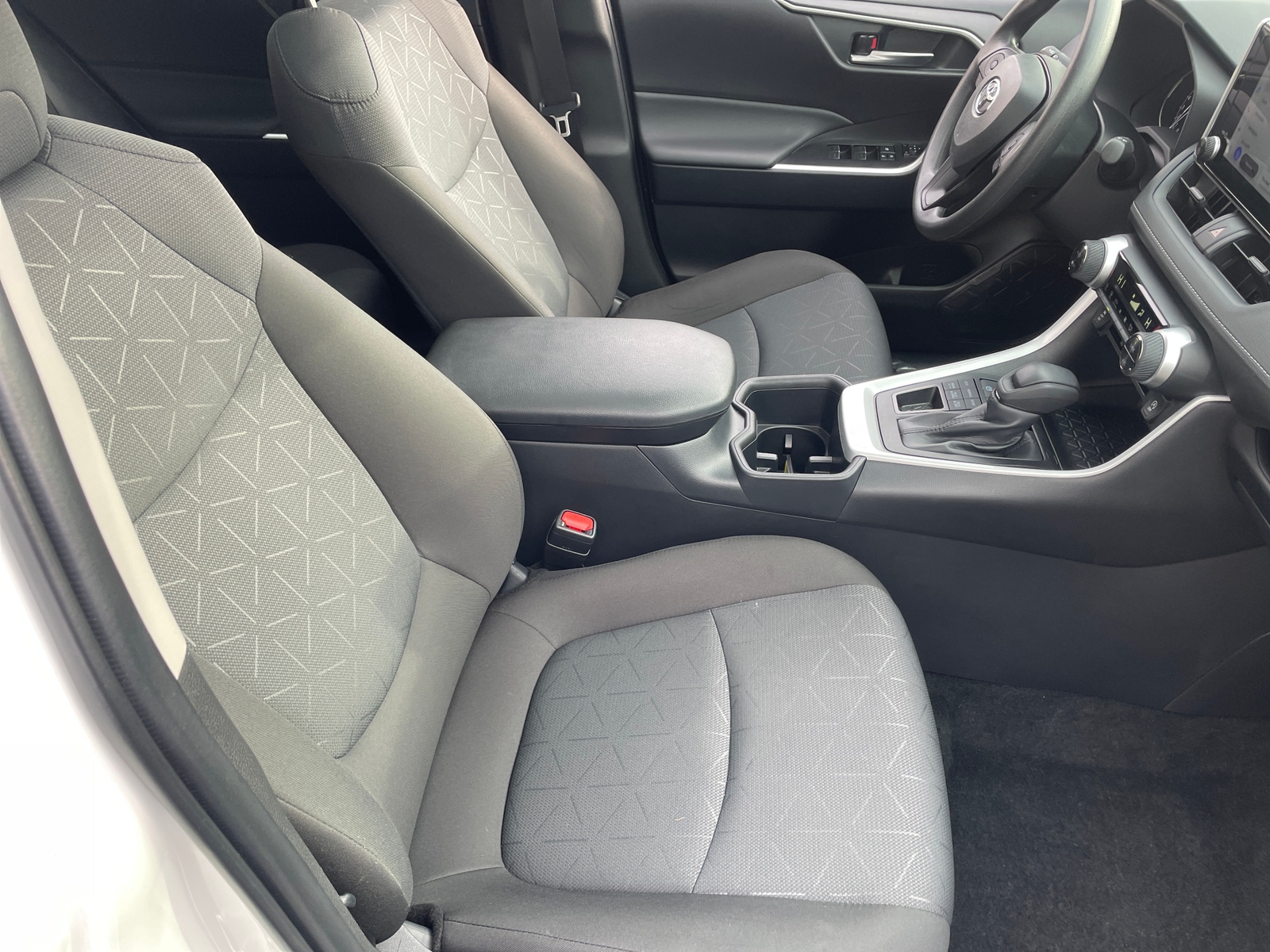 Thumbnail: 2025 Toyota RAV4 - 2