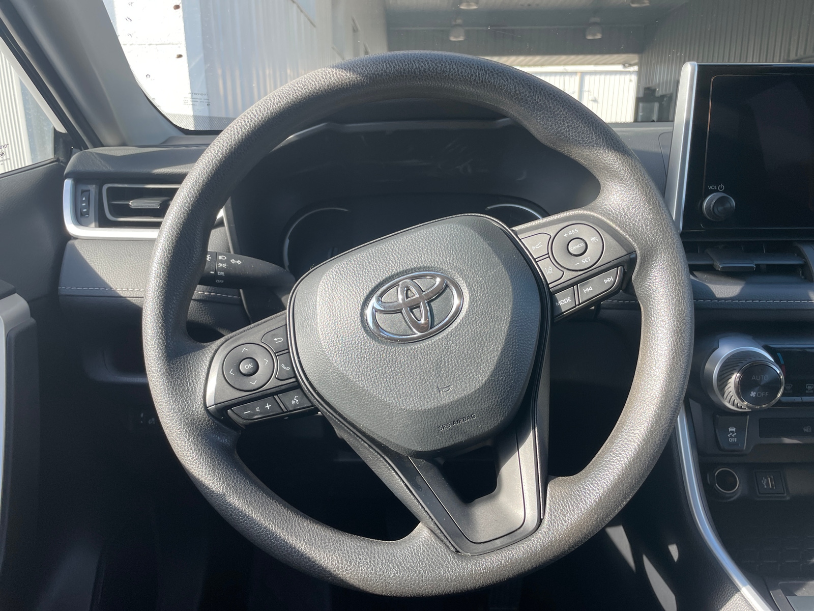 Thumbnail: 2025 Toyota RAV4 - 5