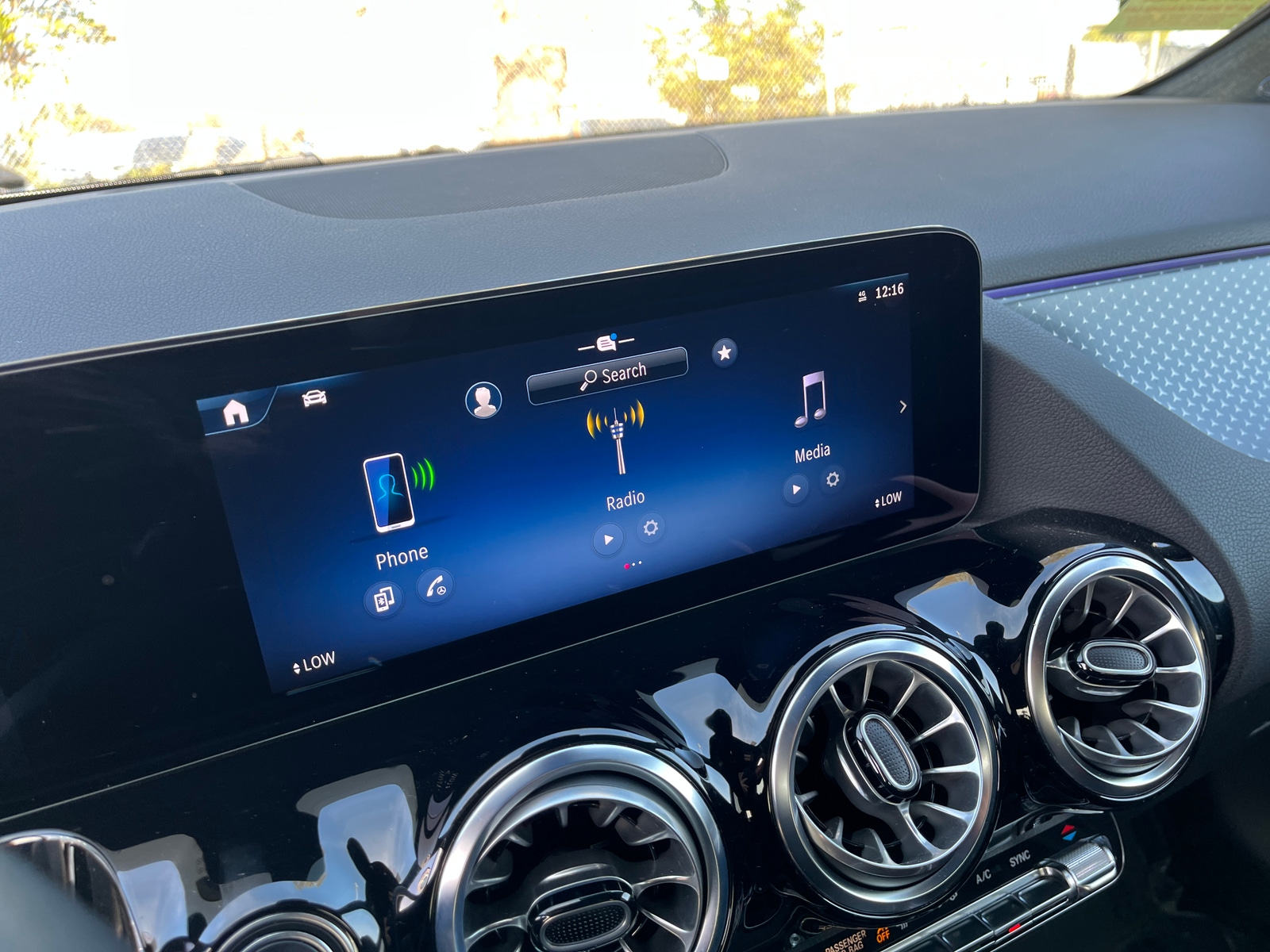 Thumbnail: 2025 Mercedes-Benz GLA - 4