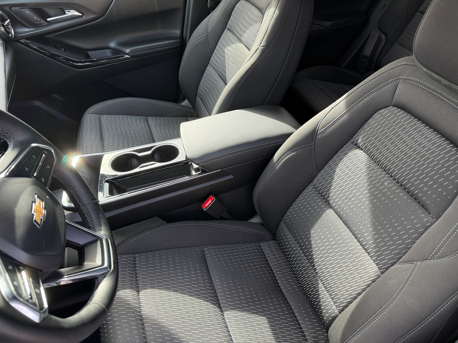 Thumbnail: 2025 Chevrolet Equinox - 2